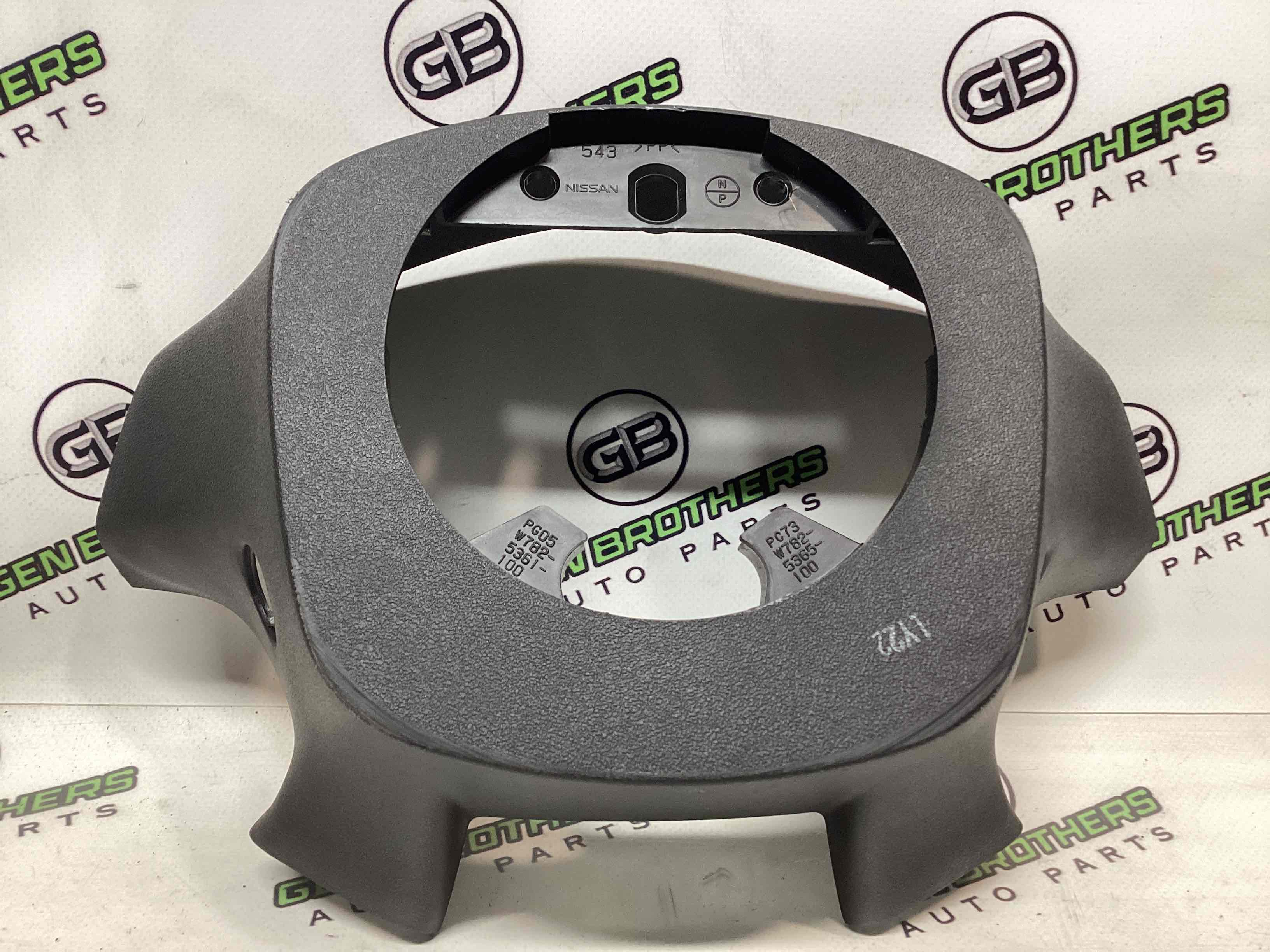 Оздоблення керма та кермової колонки