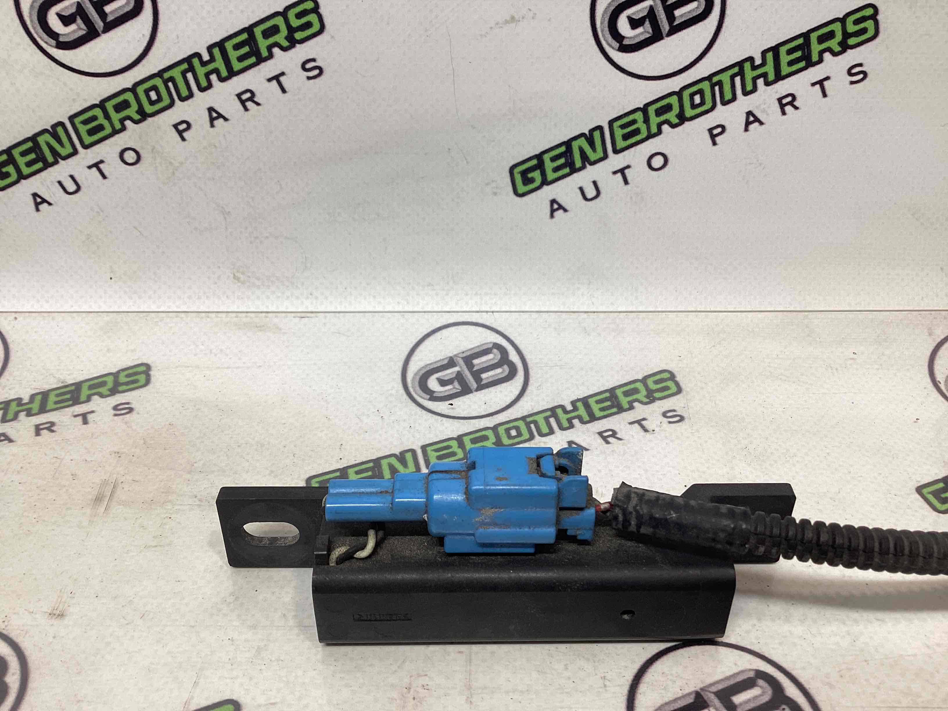 Антена, підсилювач антени