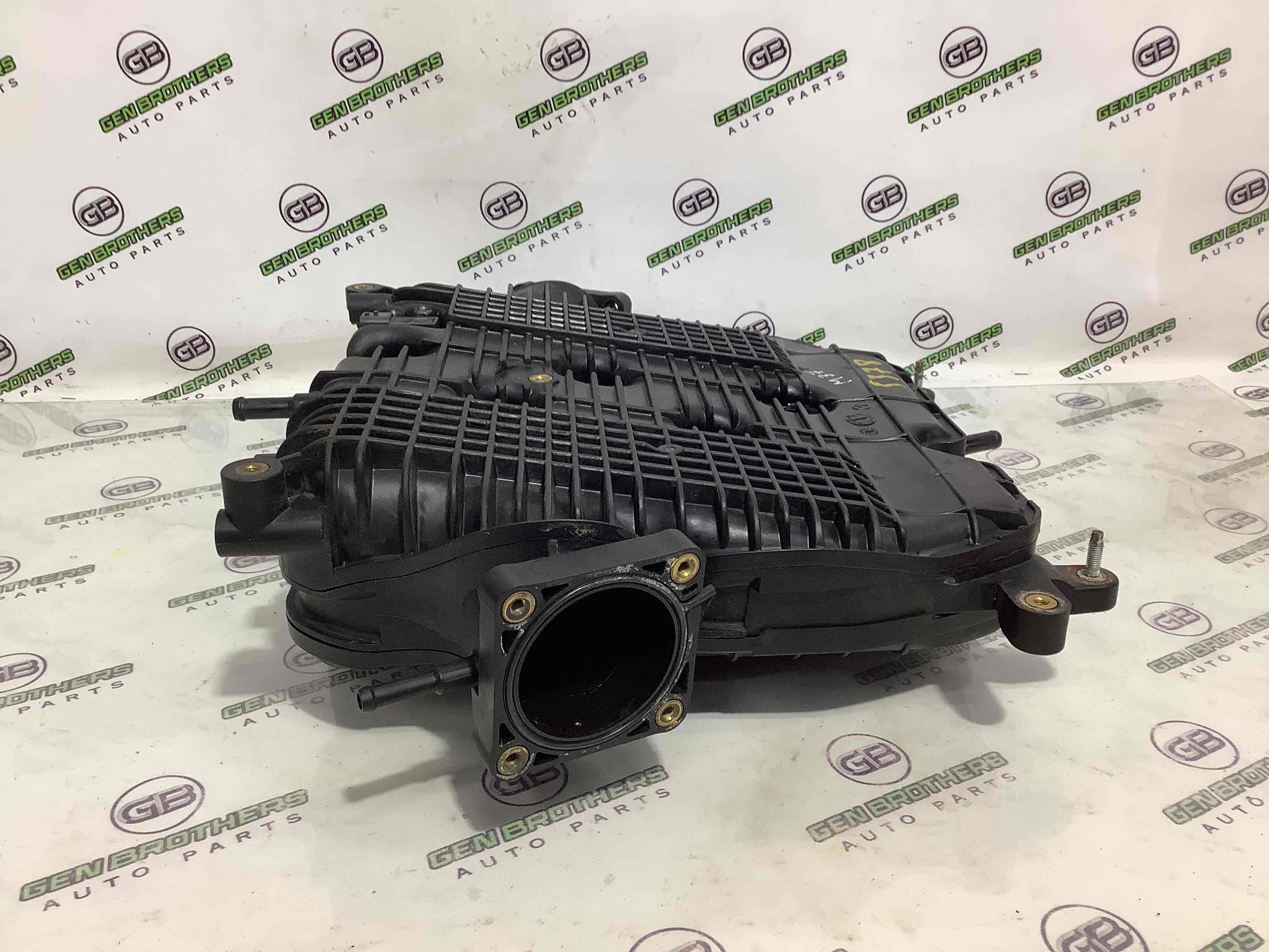 Колектор впускний