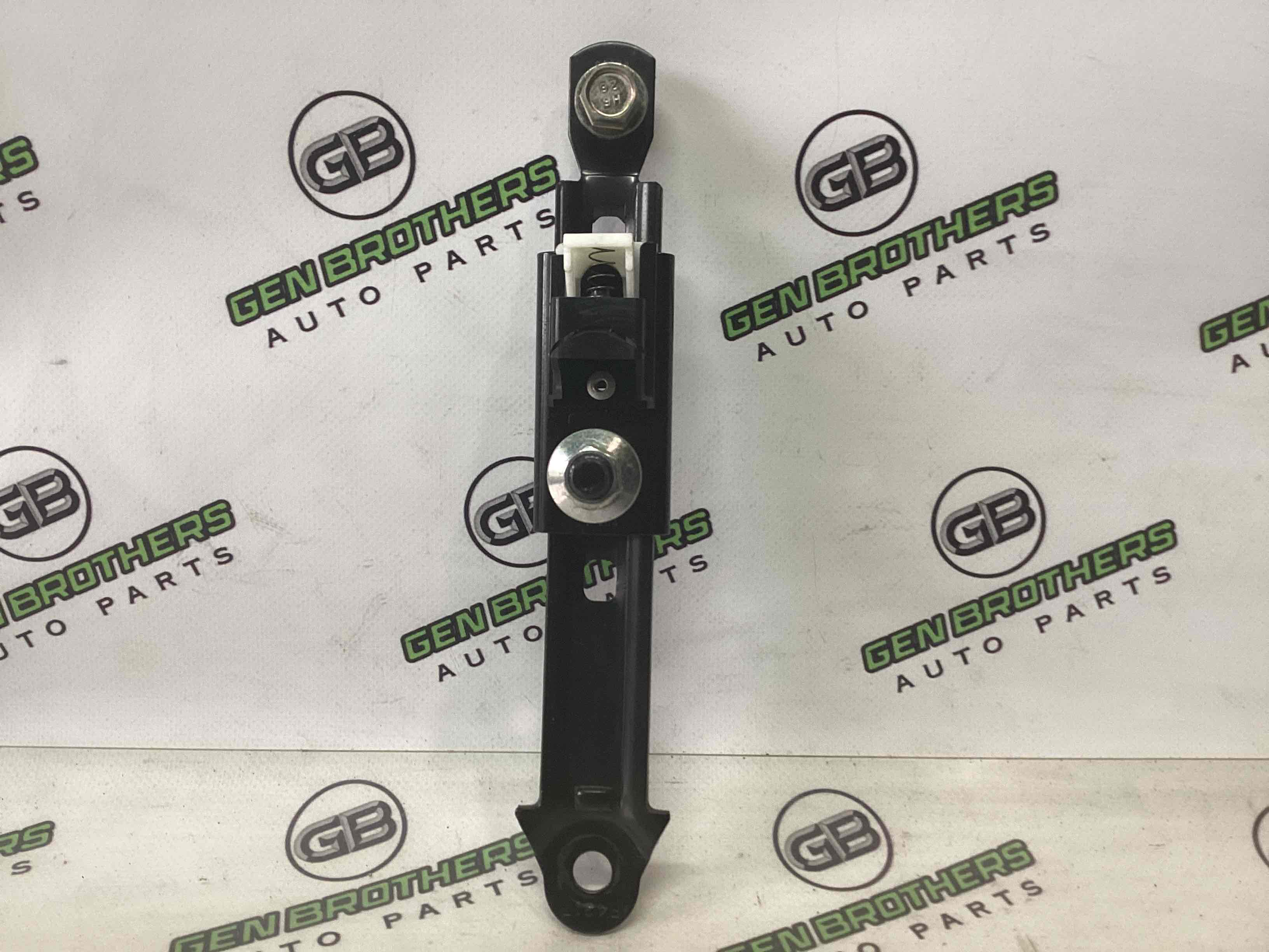 Регулятор висоти ременя безпеки