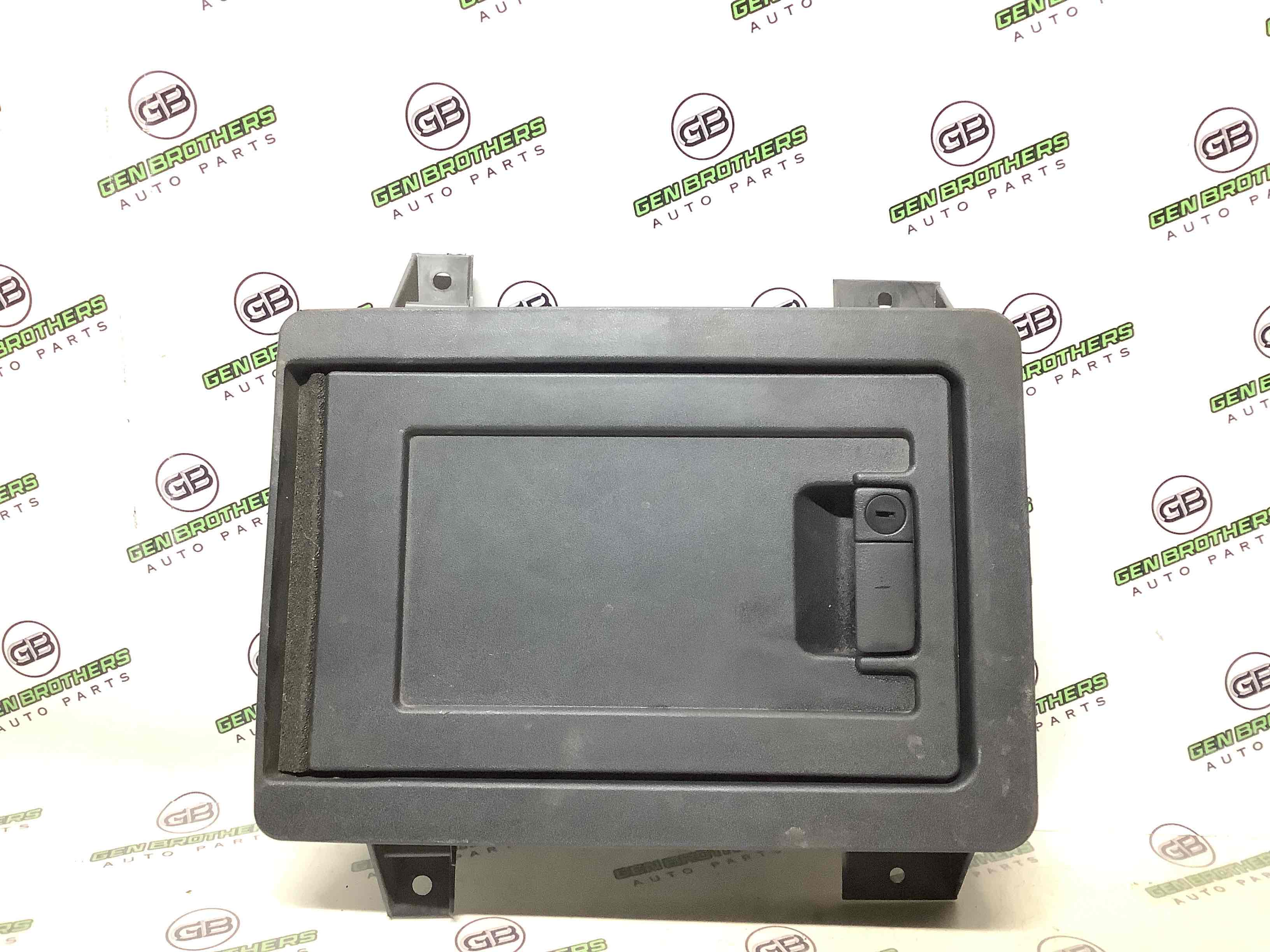 Бардачок замок бардачка, підстаканник, ящик