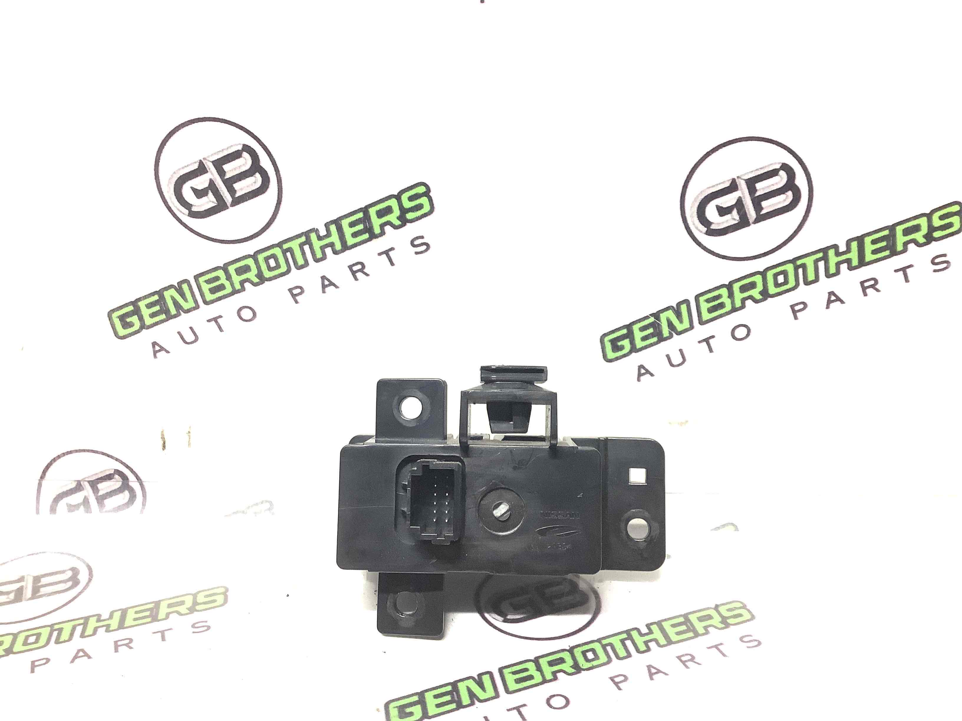 Кнопка увімкнення ESP