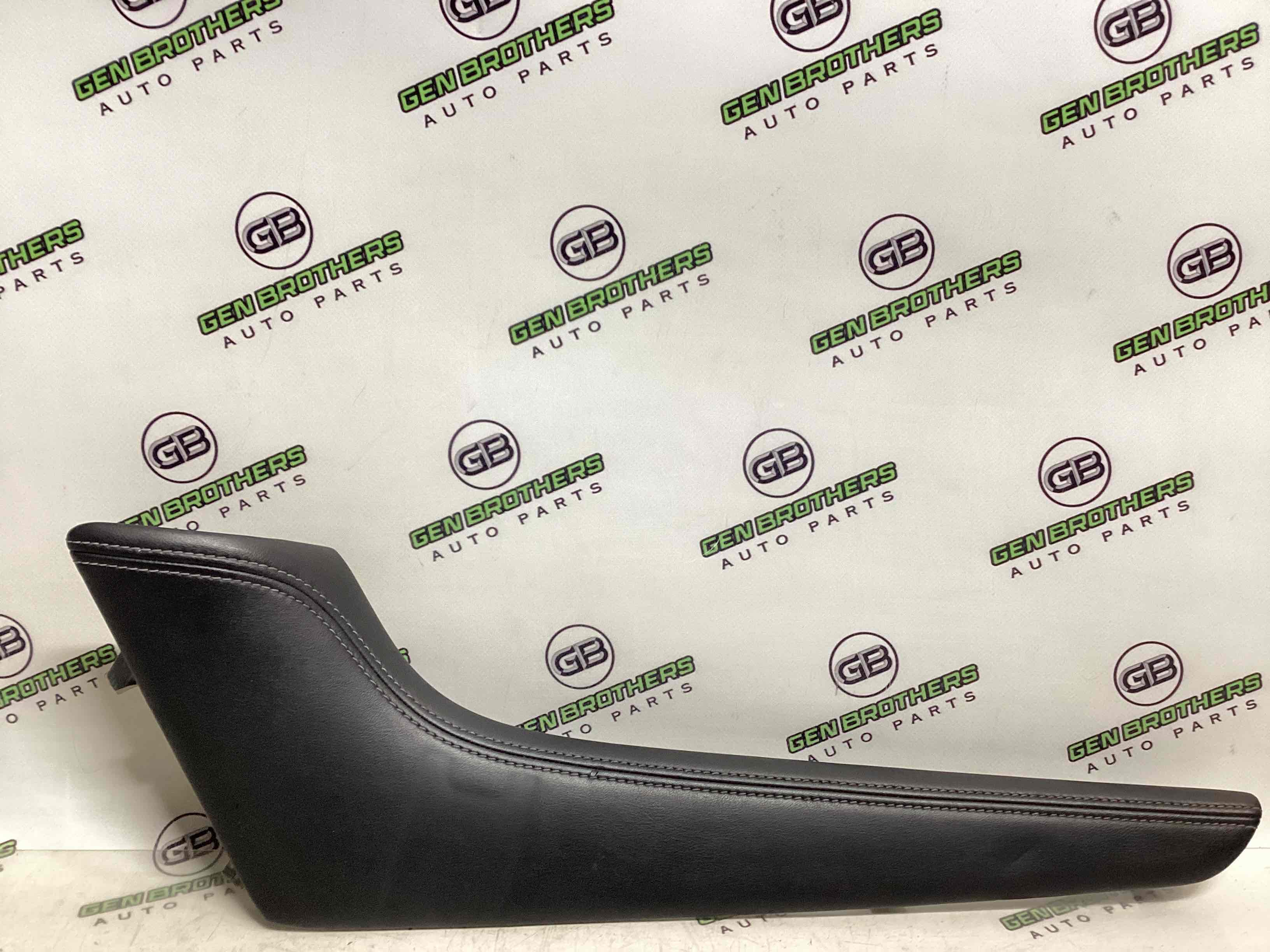 Оздоблення центральної консолі