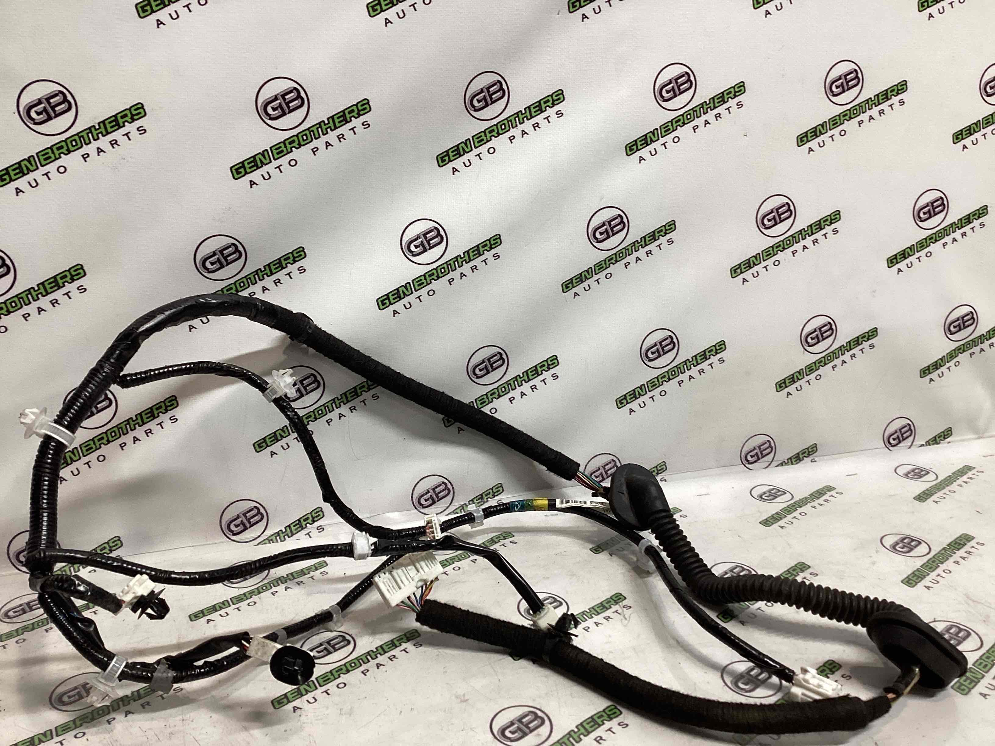 Електропроводка дверей, кришки багажника коса