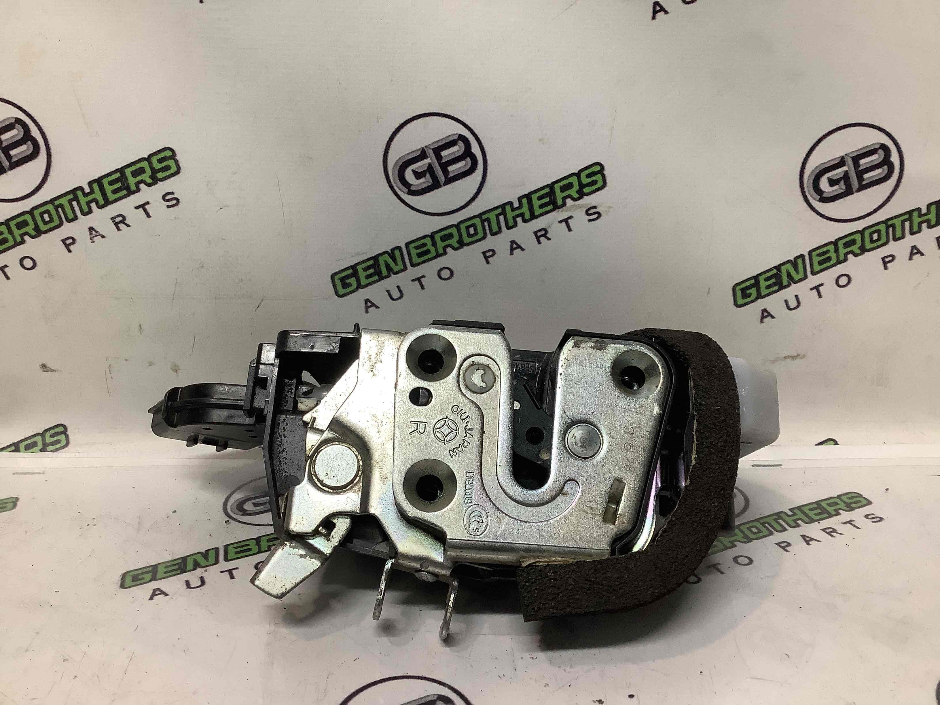 Замок дверей передньої правої