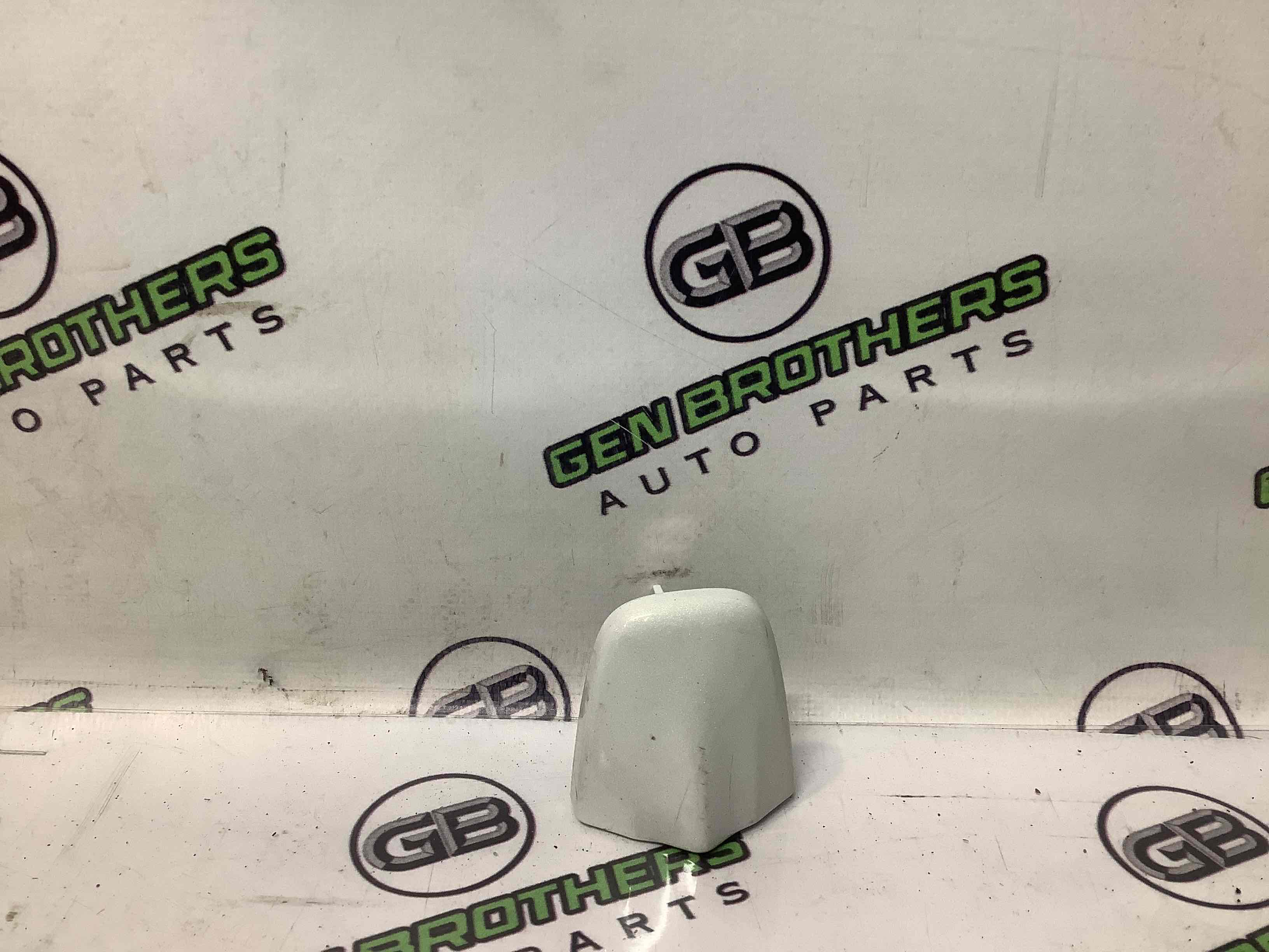 Заглушка ручки дверей