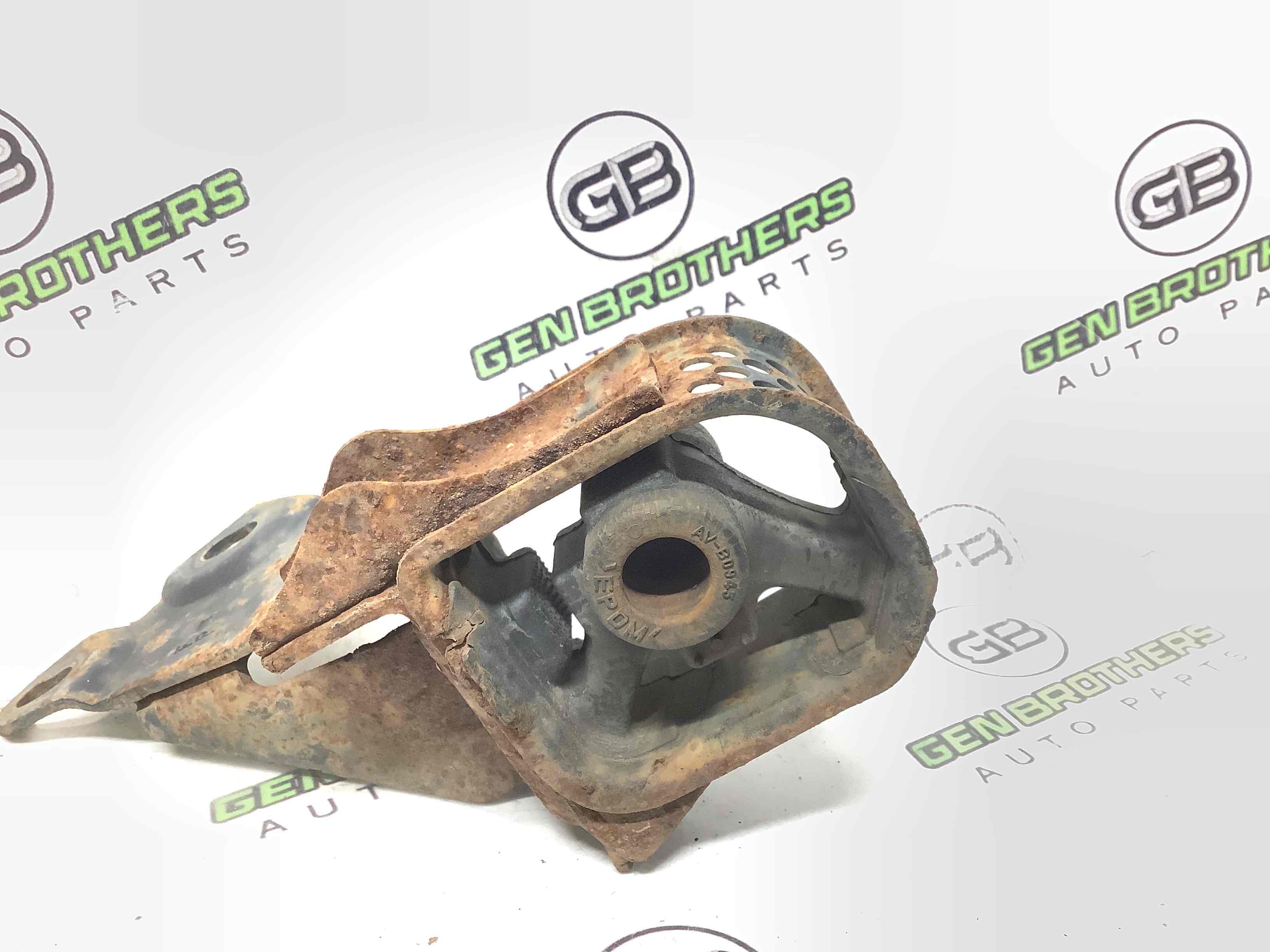 Кронштейн глушника