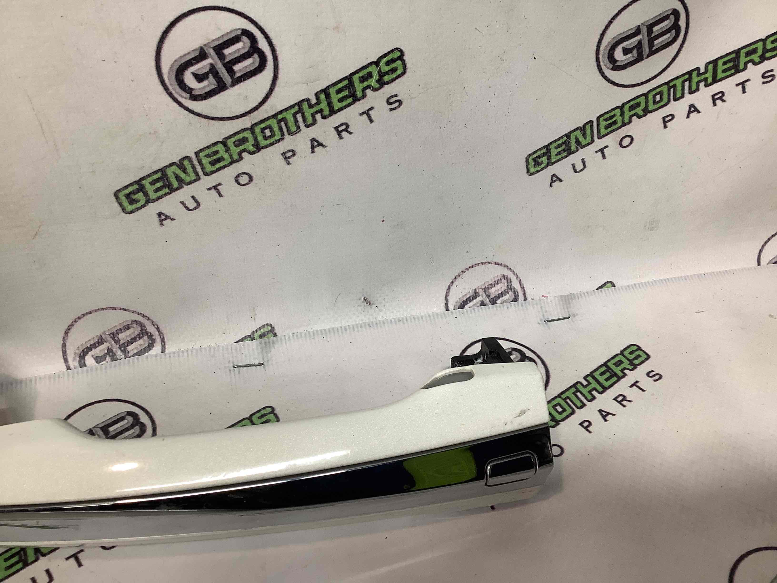 Ручка двері зовнішня