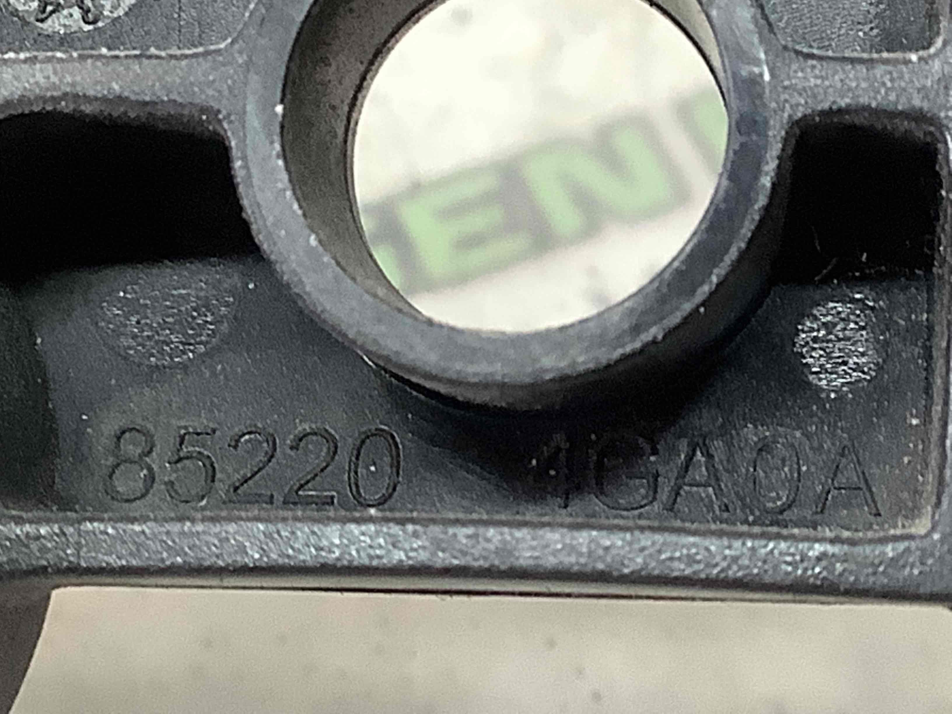 Кріплення заднього бампера праве