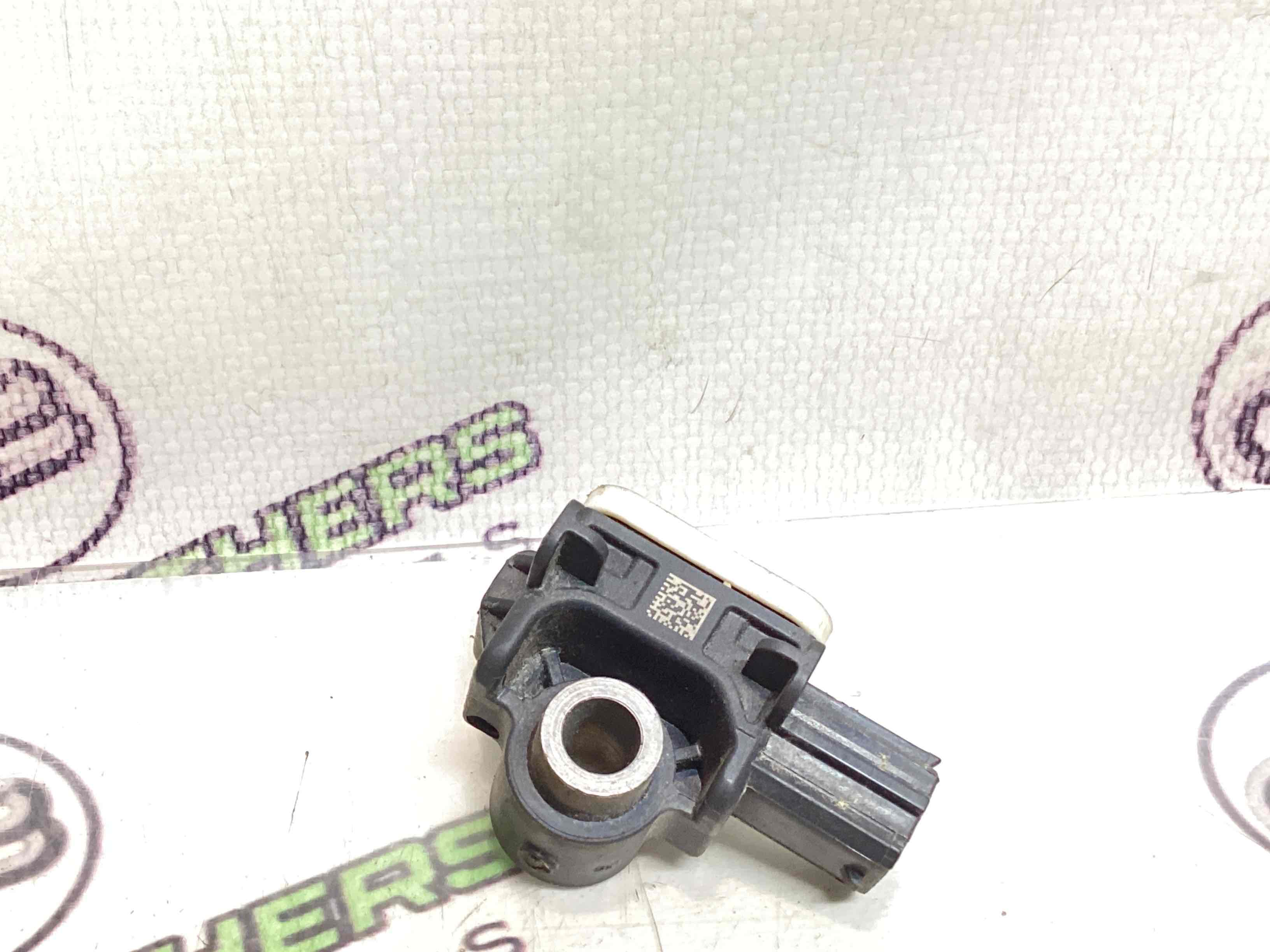 Датчик удару Airbag бічний