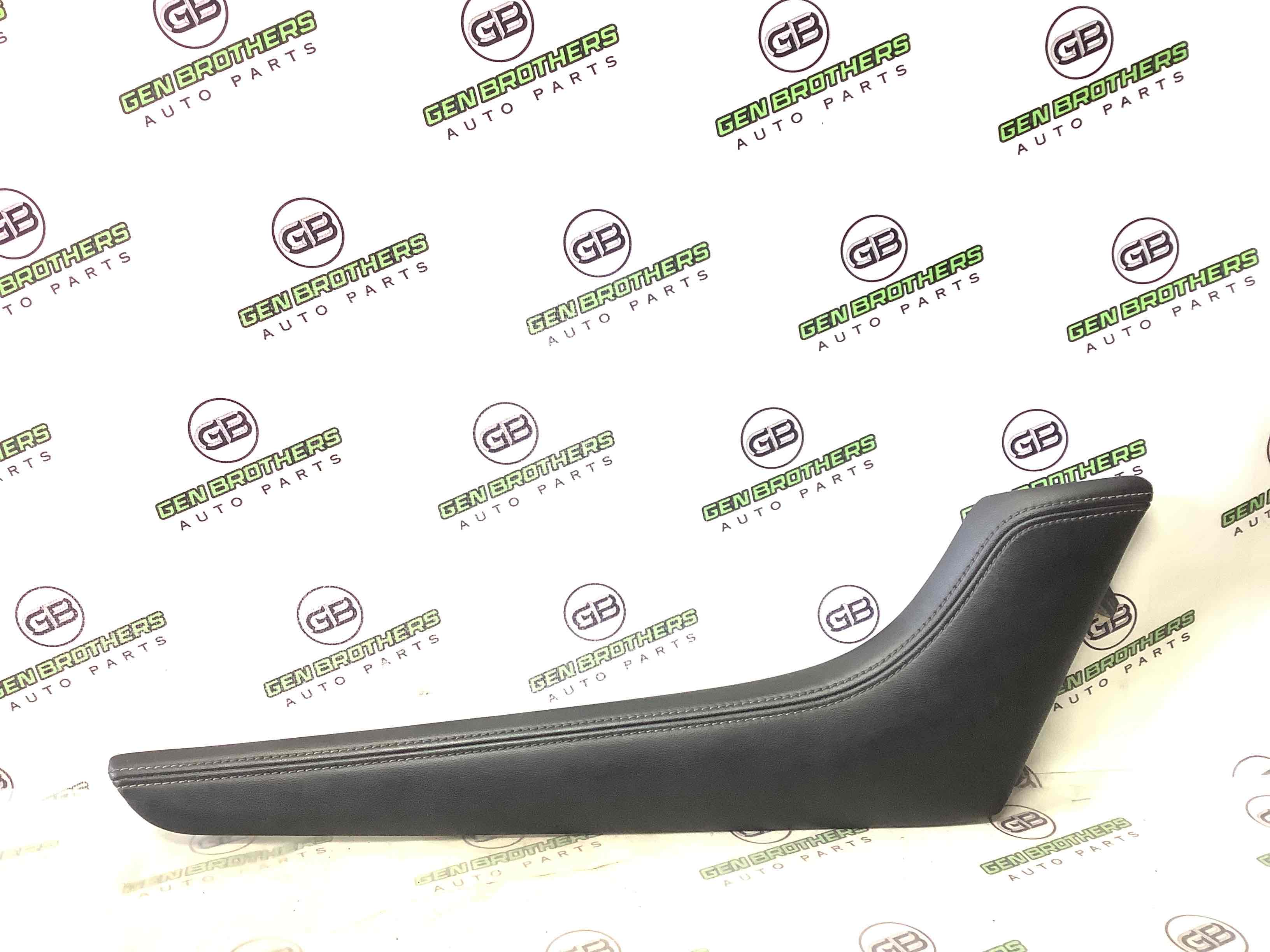 Оздоблення центральної консолі