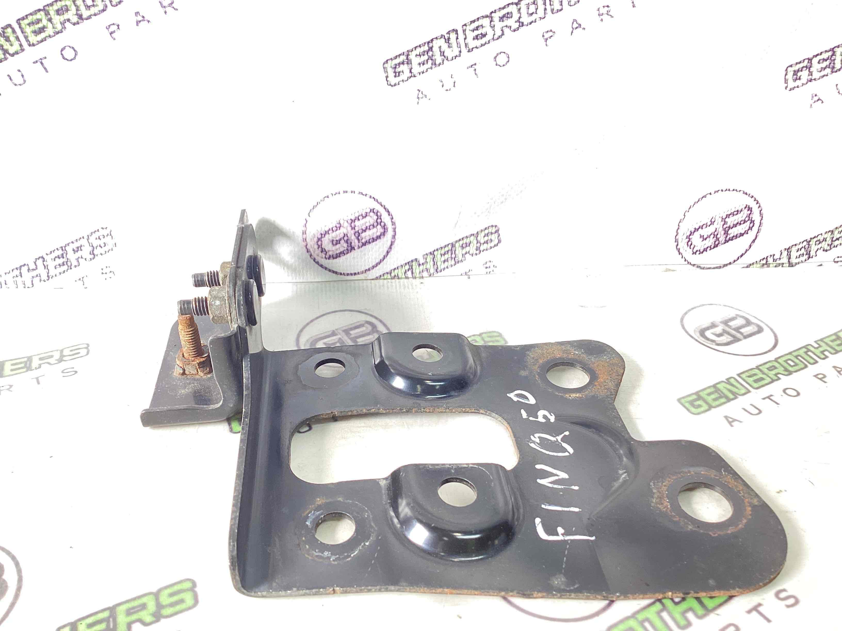 Кріплення, кронштейн