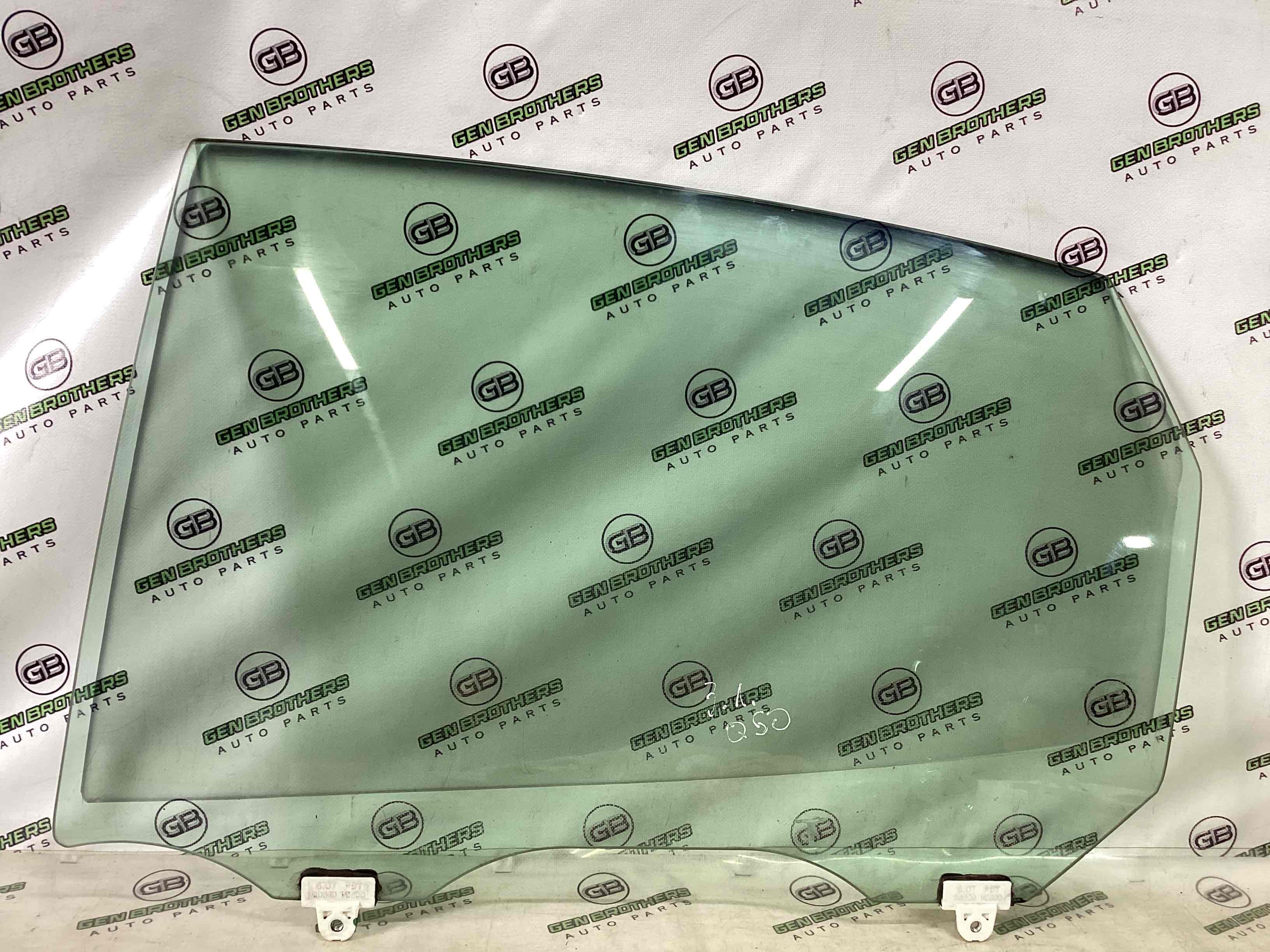 Скло заднє ліве