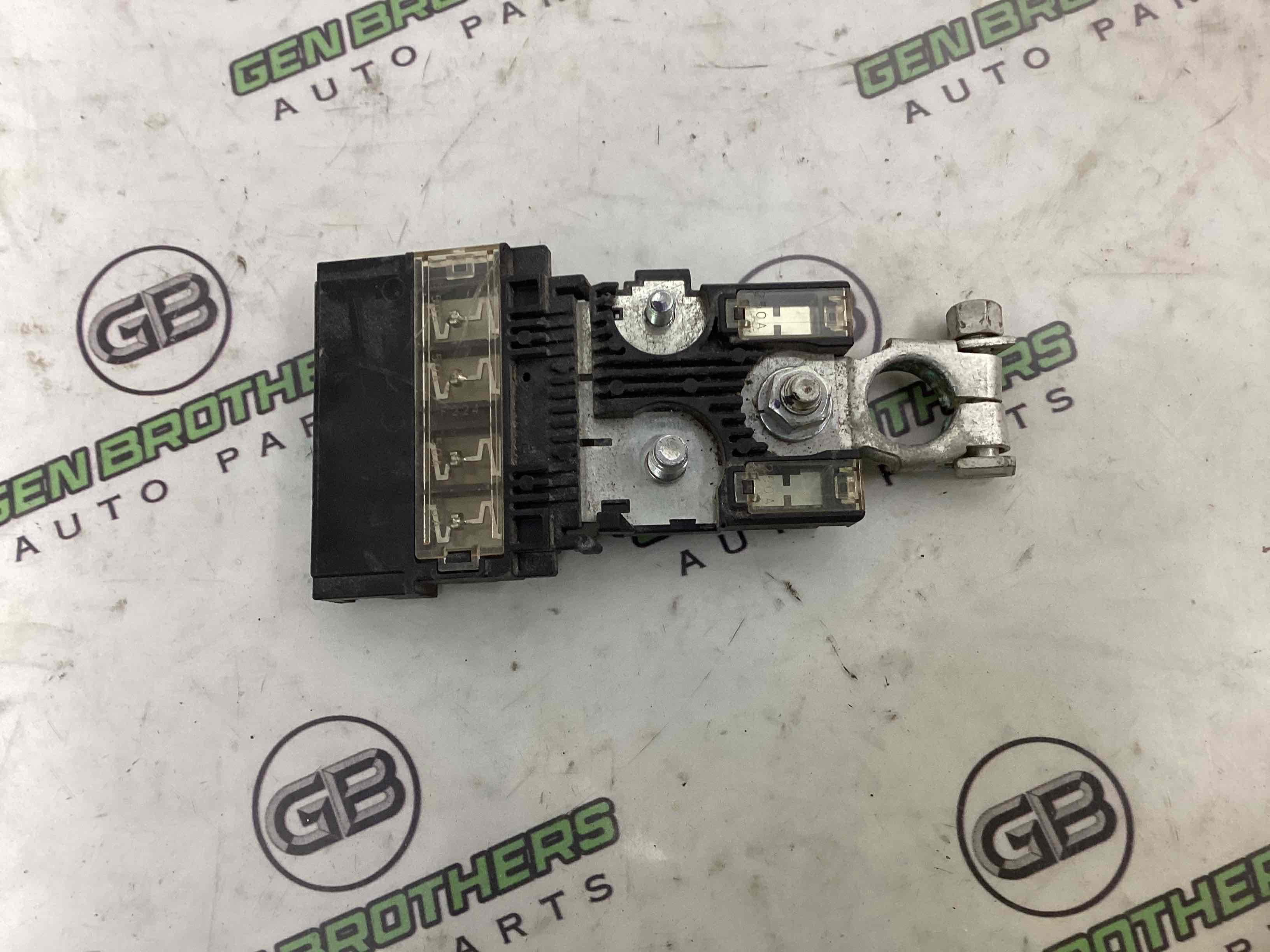 Клема, кришка клеми