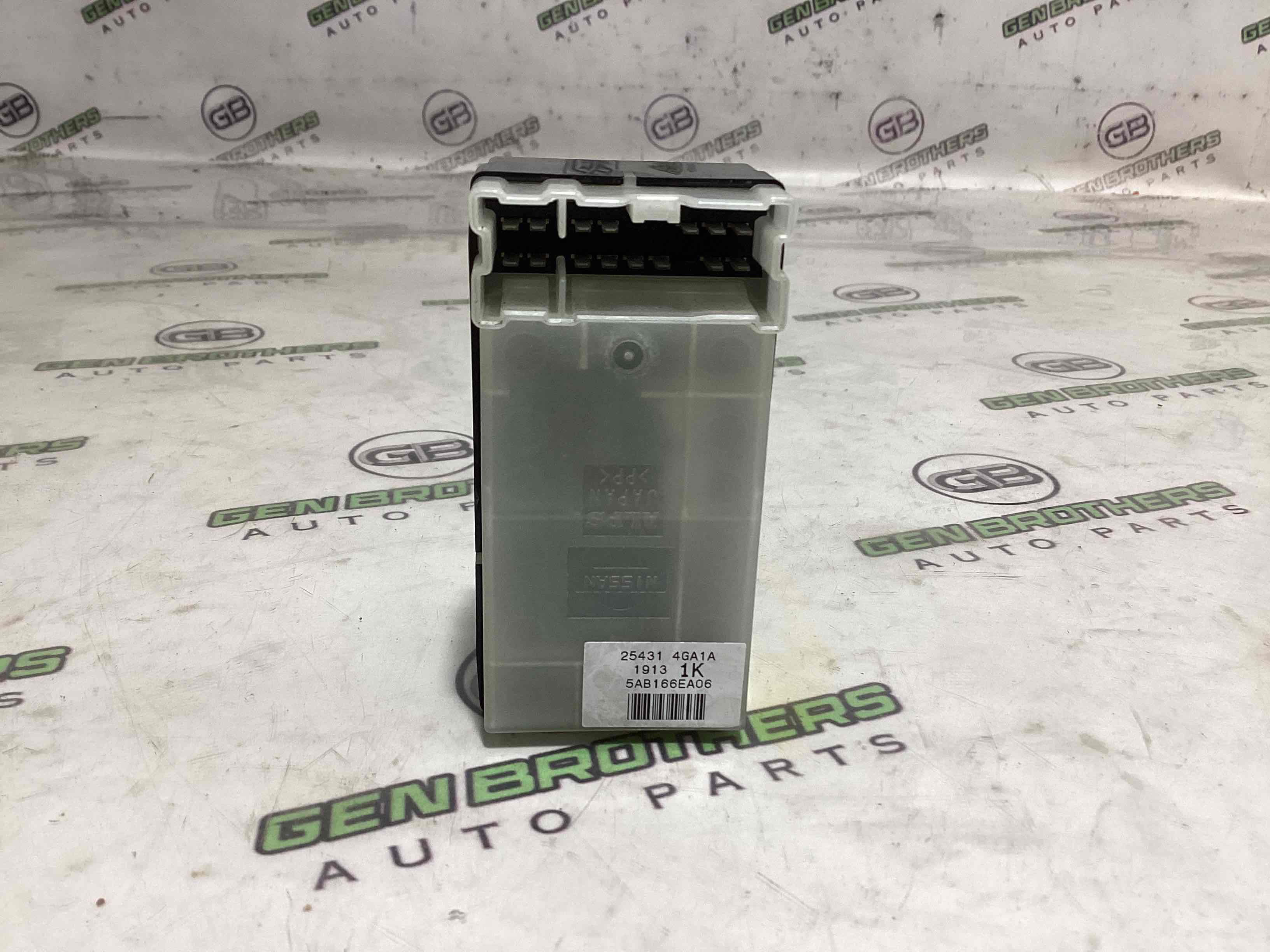 Кнопки керування склопідйомниками