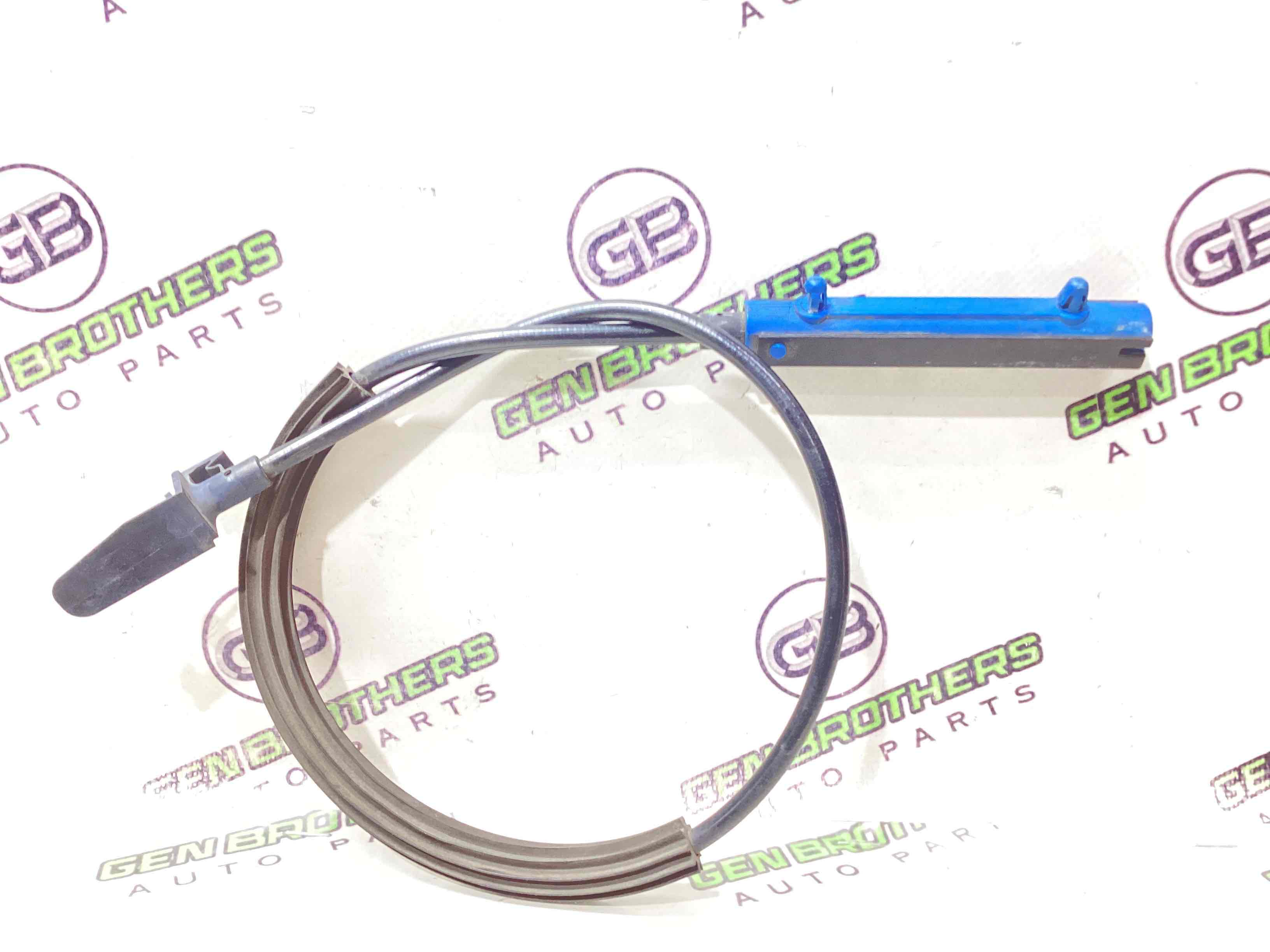 Замок капота, трос капота