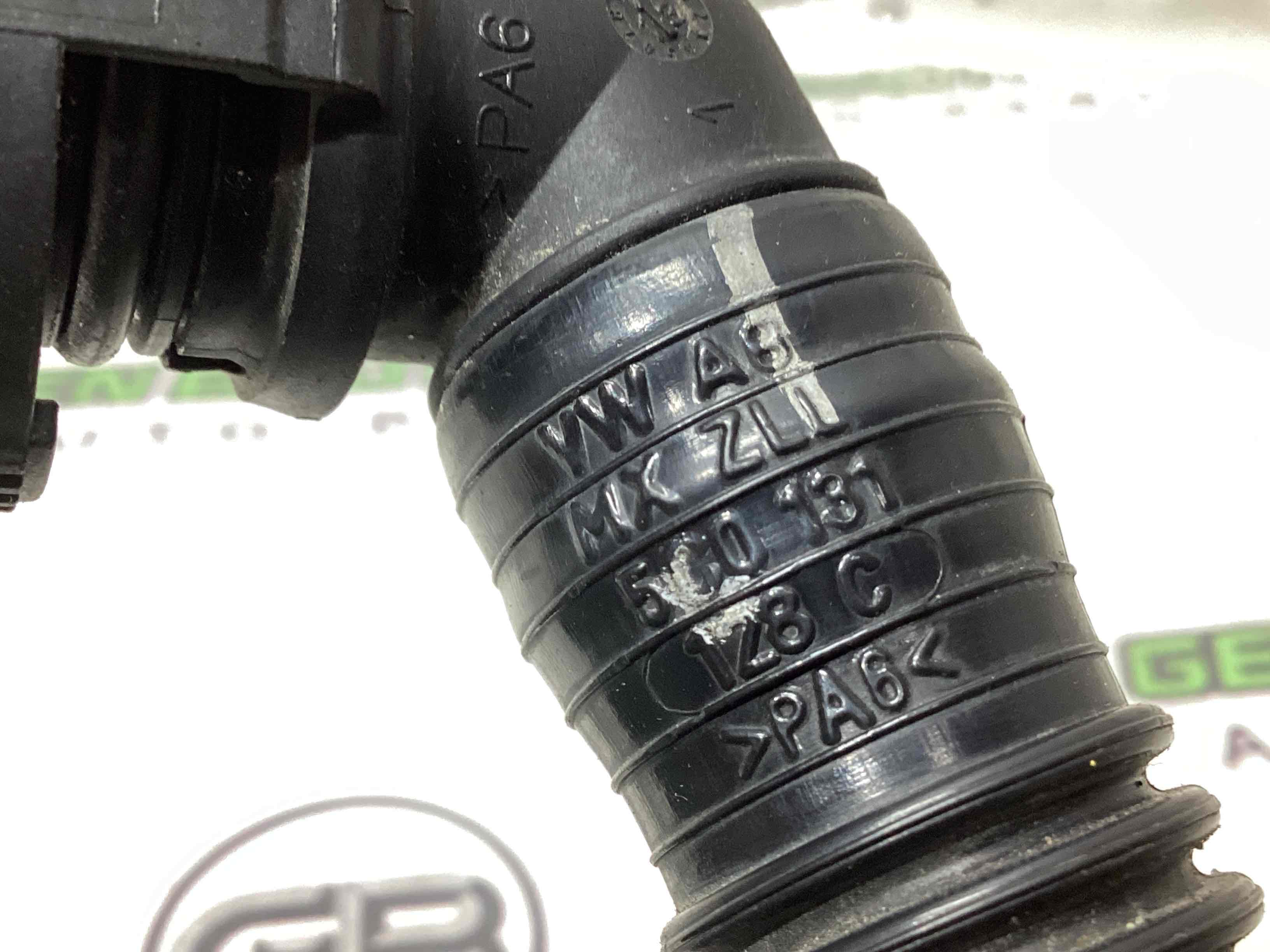 Патрубок трубопровід, шланг