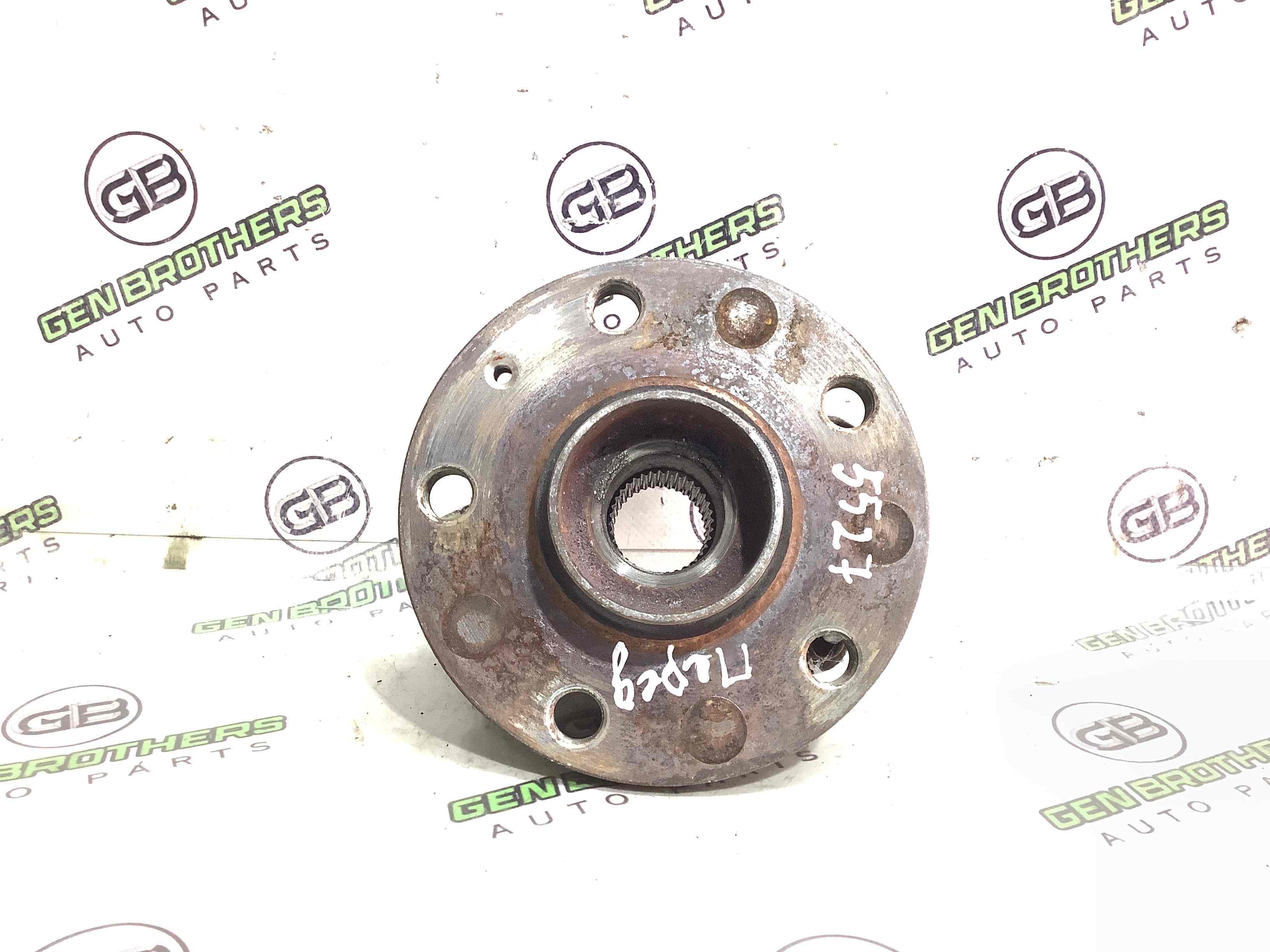 Ступиця передня