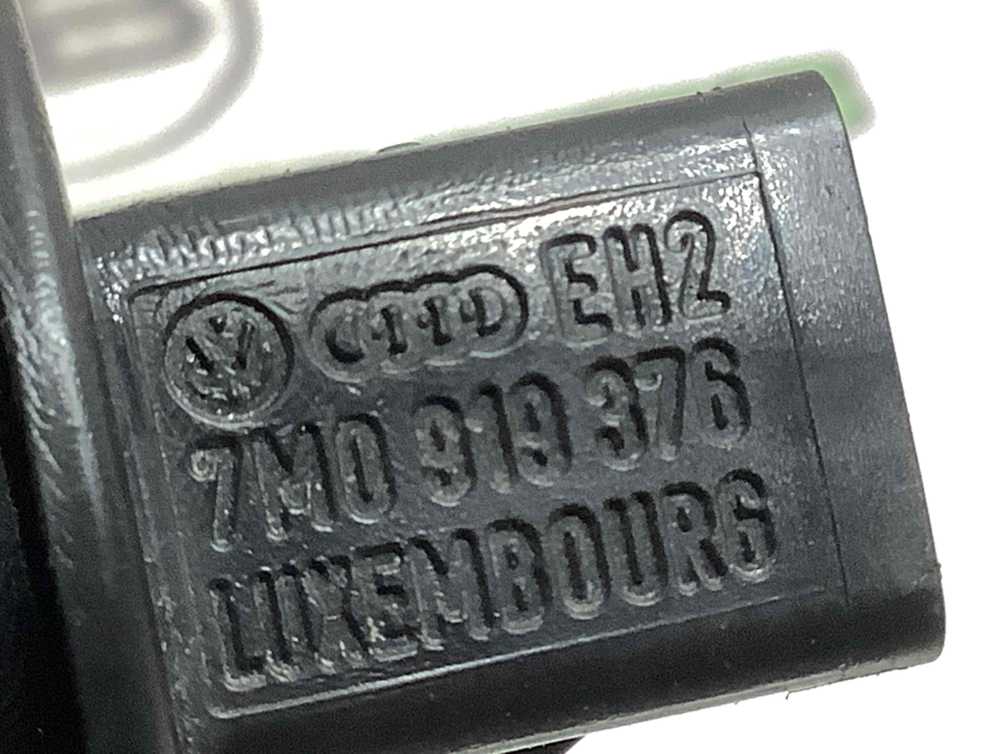 Датчик рівня бачка омивача