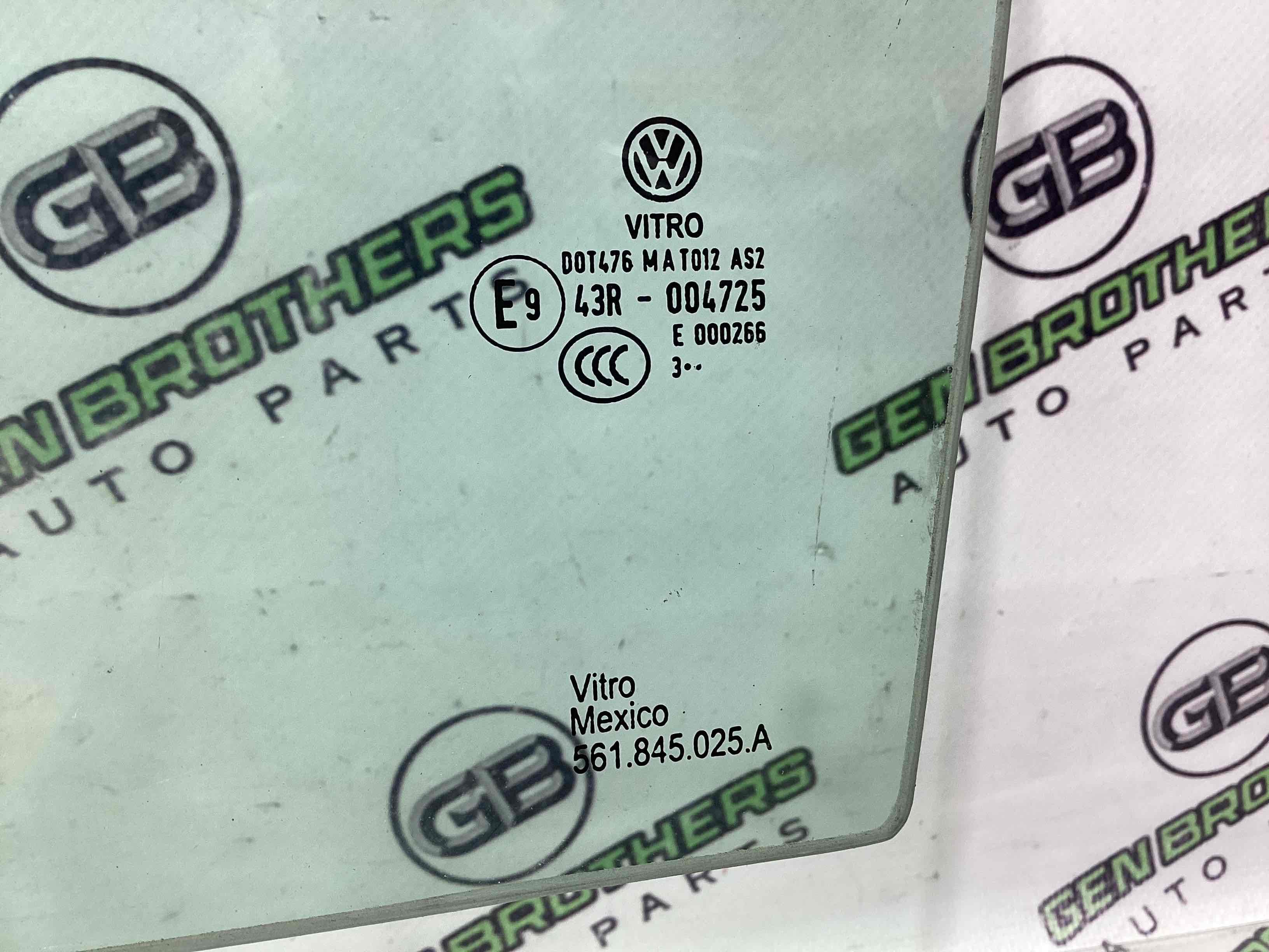 Скло заднє ліве