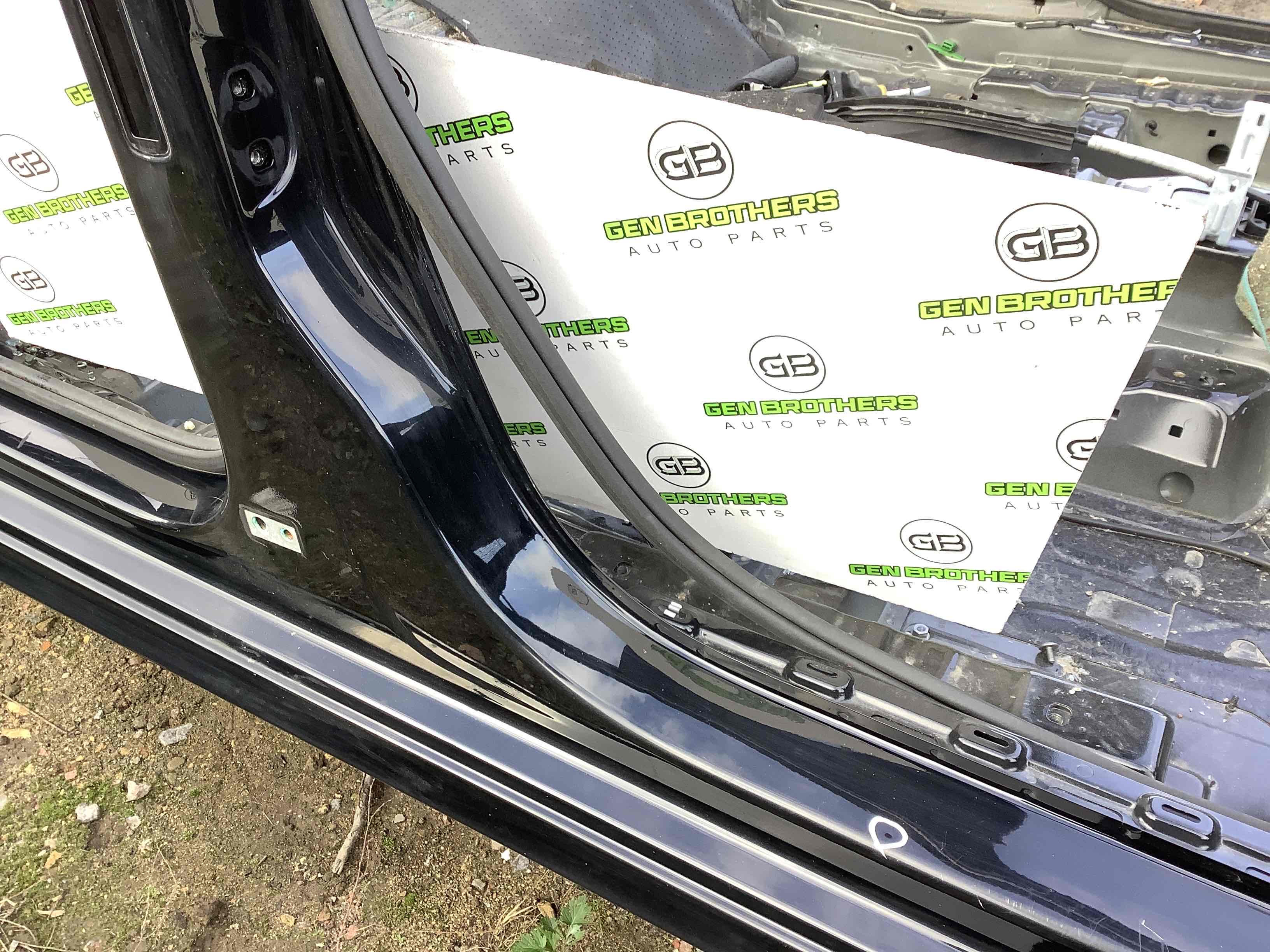 Стійки кузова та пороги