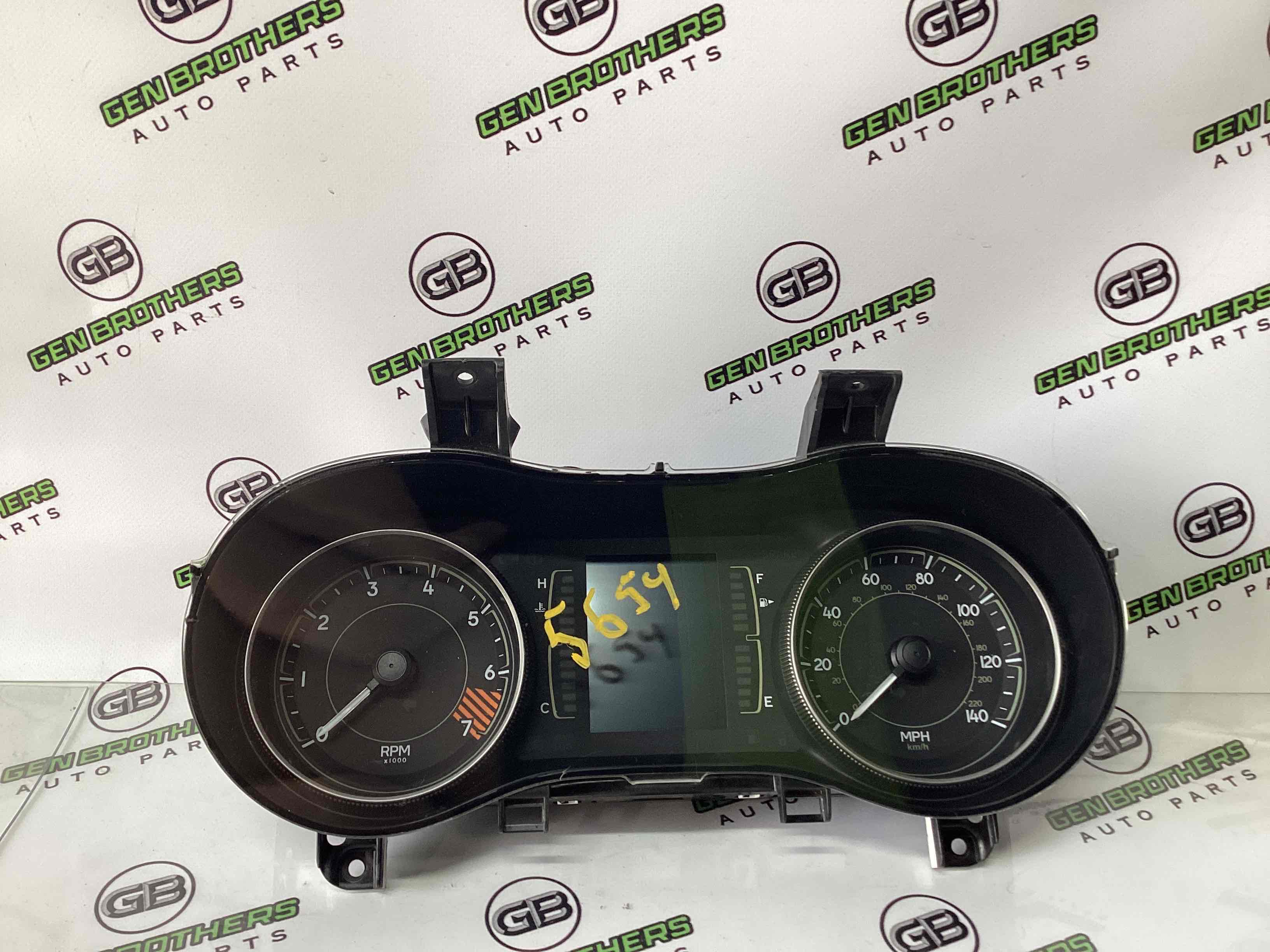 Щиток приладів панель приладів