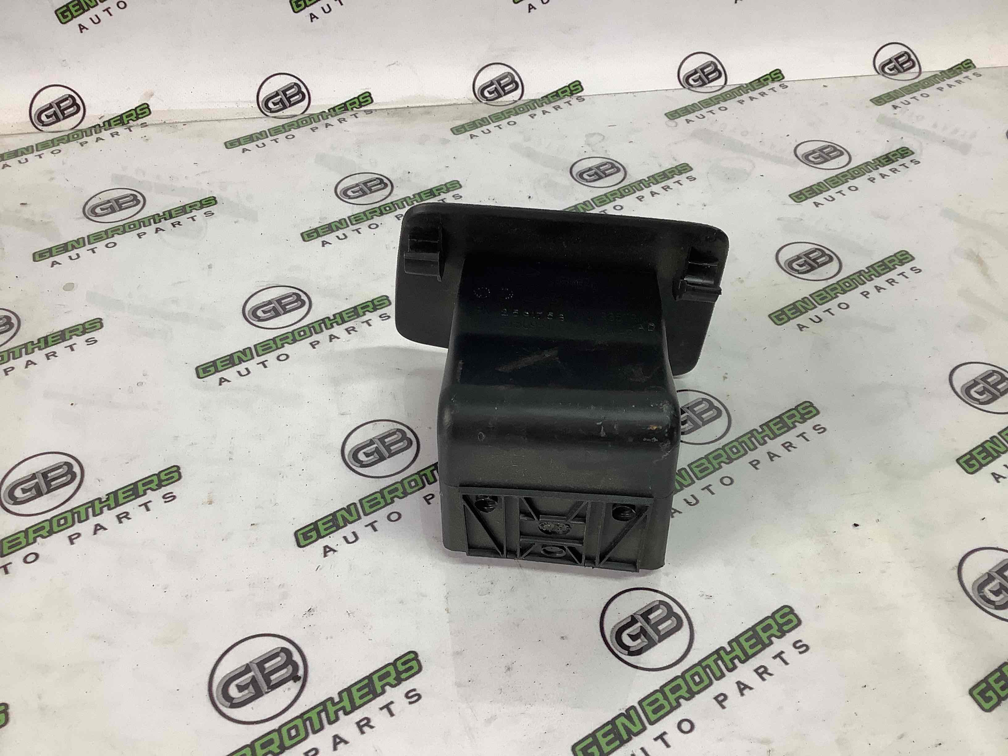 Бардачок замок бардачка, підстаканник, ящик