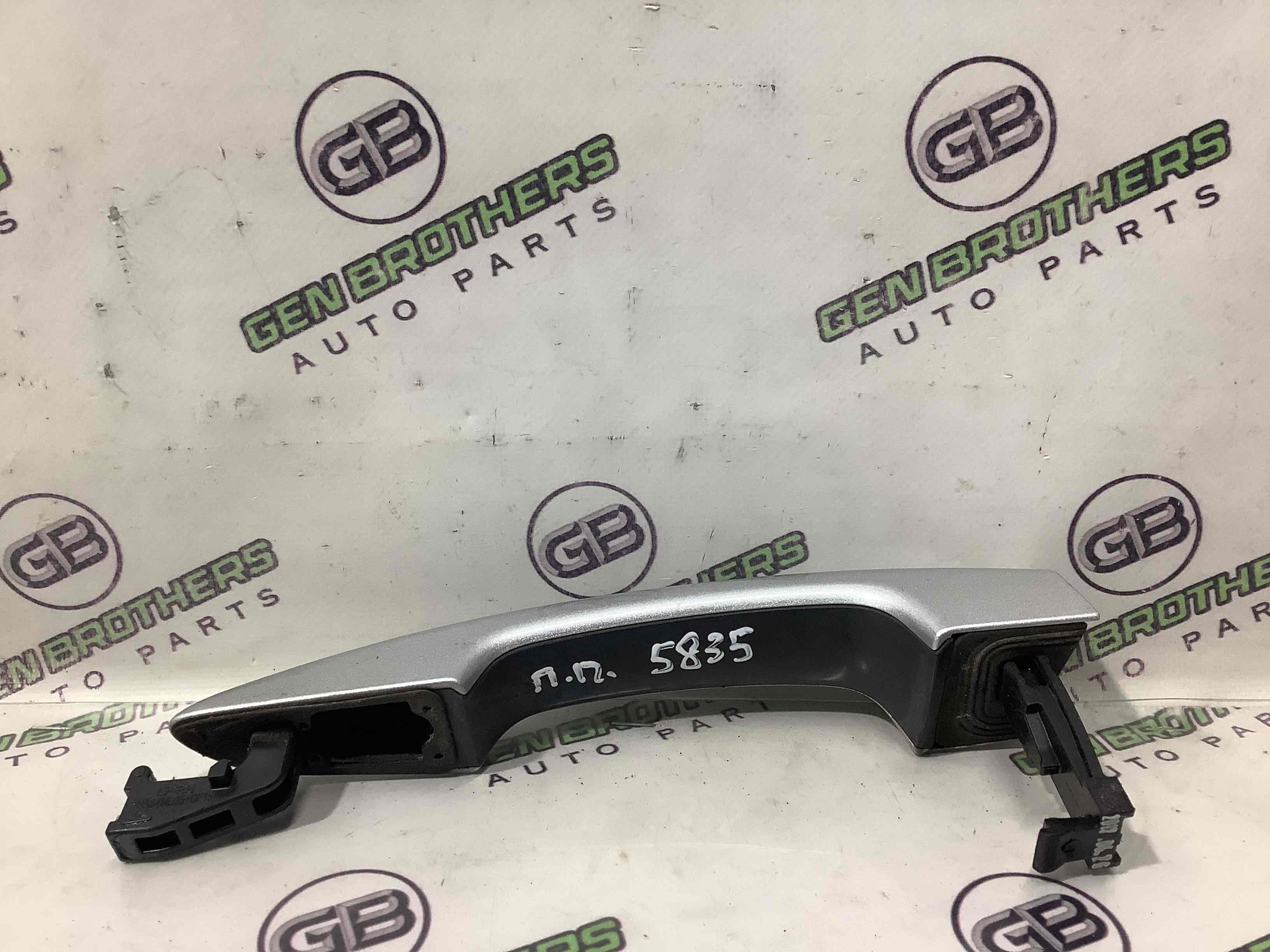 Ручка двері зовнішня