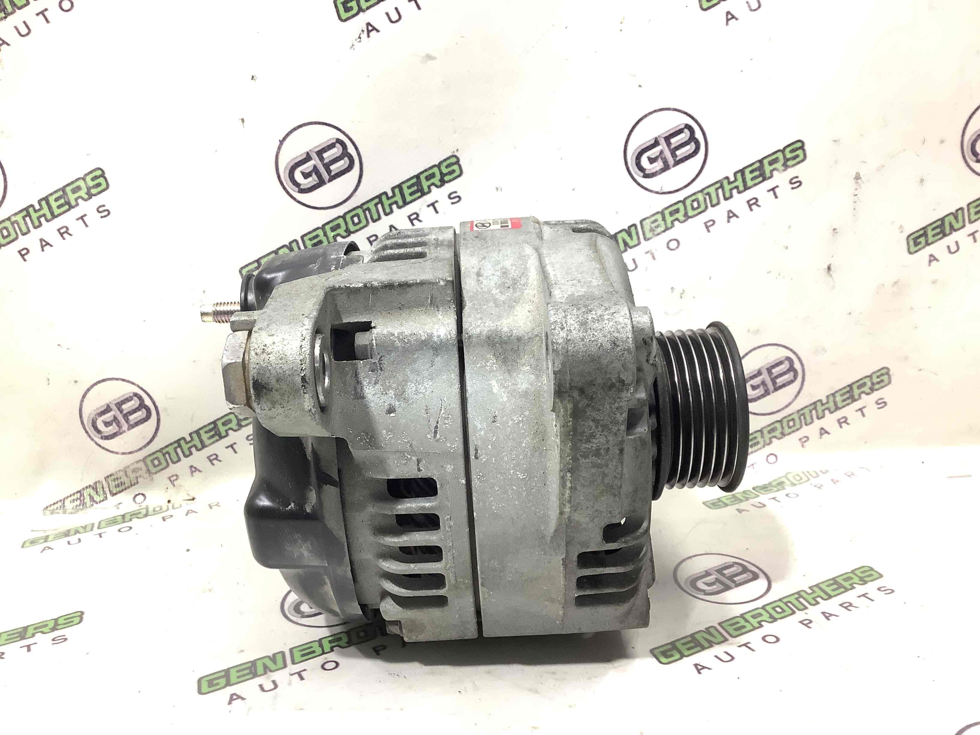 Генератор, кронштейн генератора