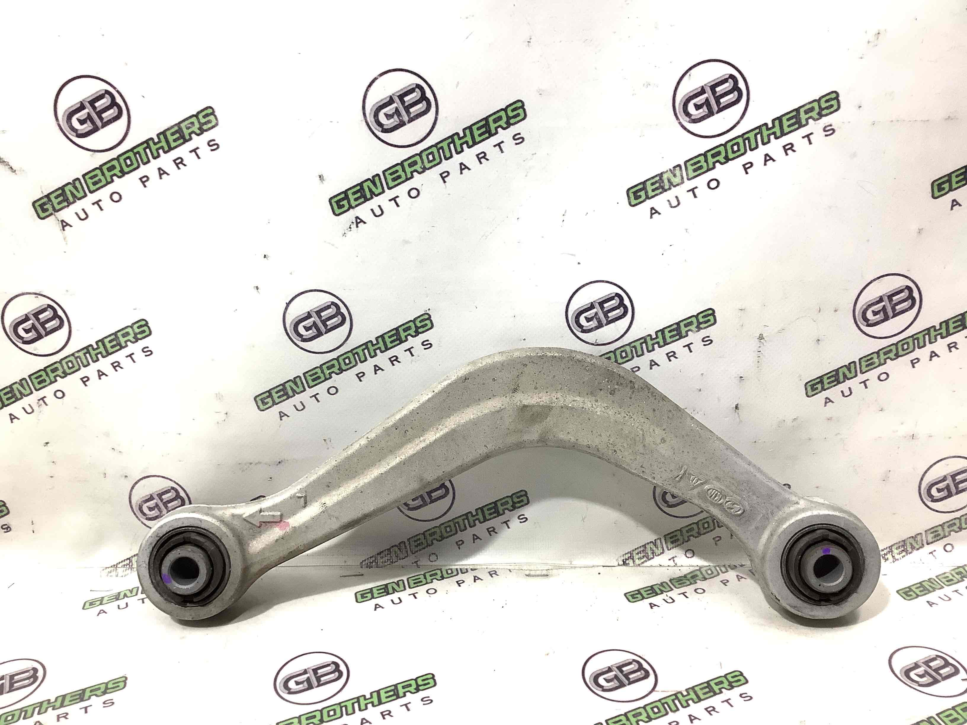 Важіль задній правий