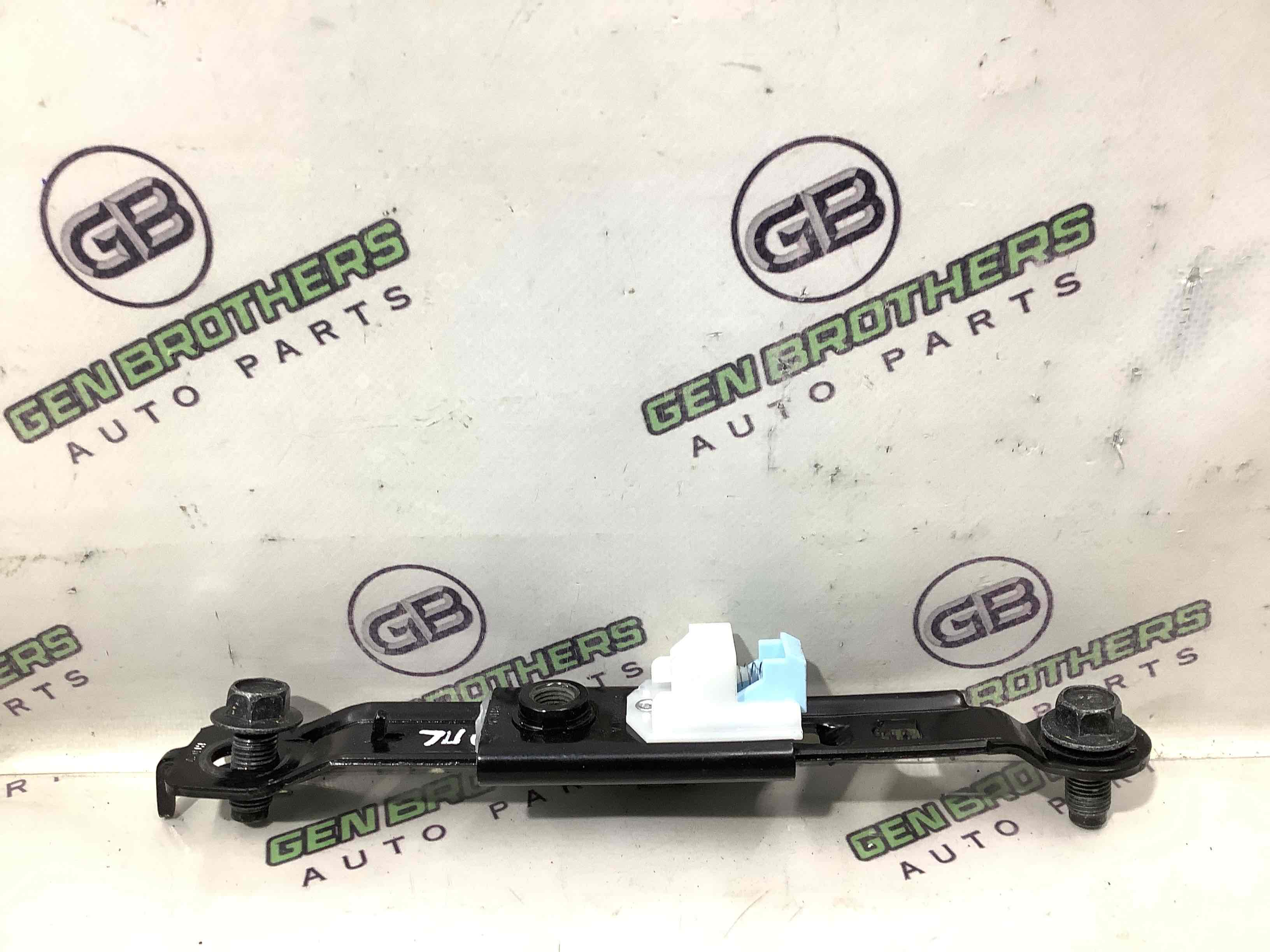 Регулятор висоти ременя безпеки