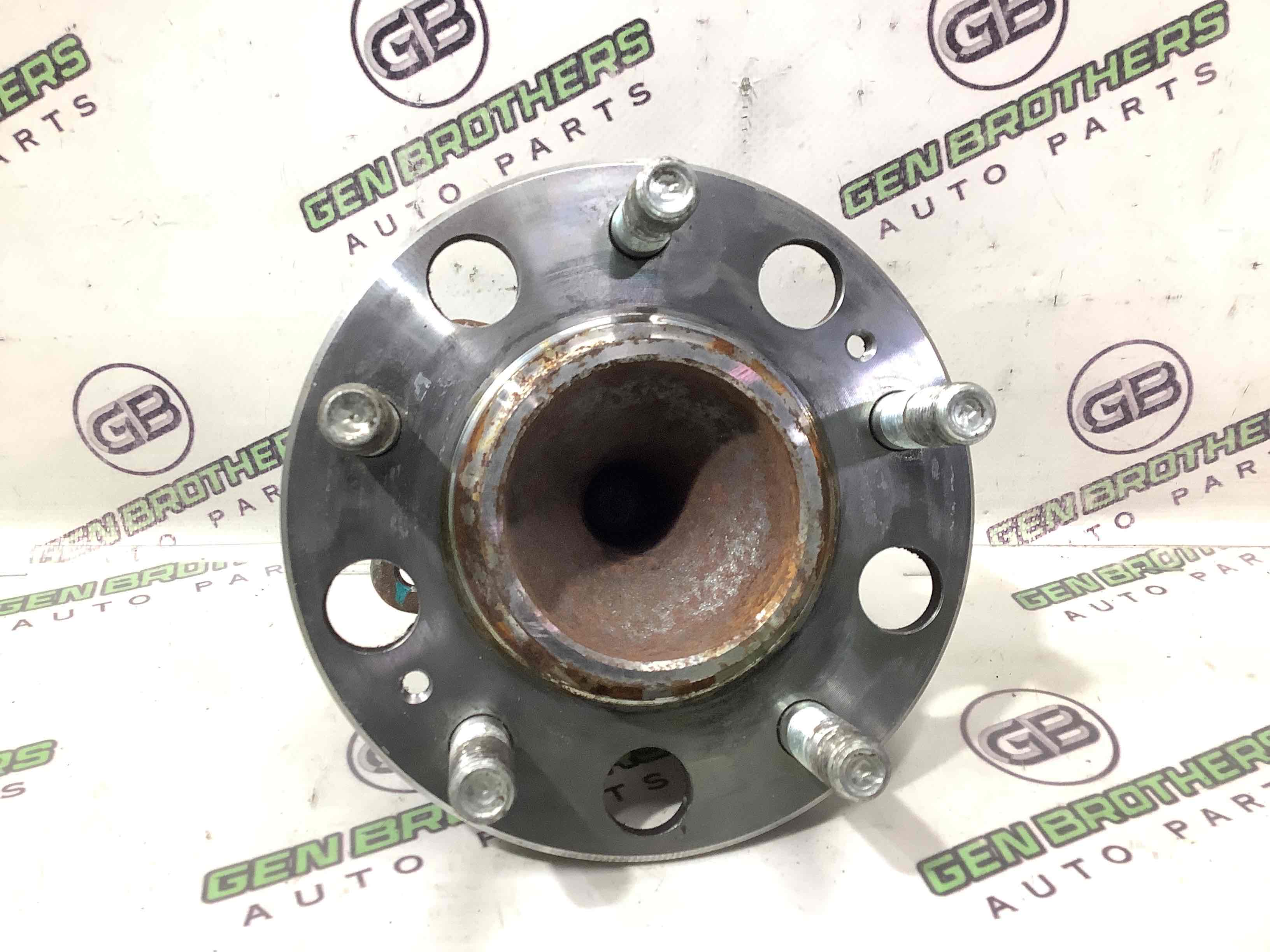 Ступиця задня