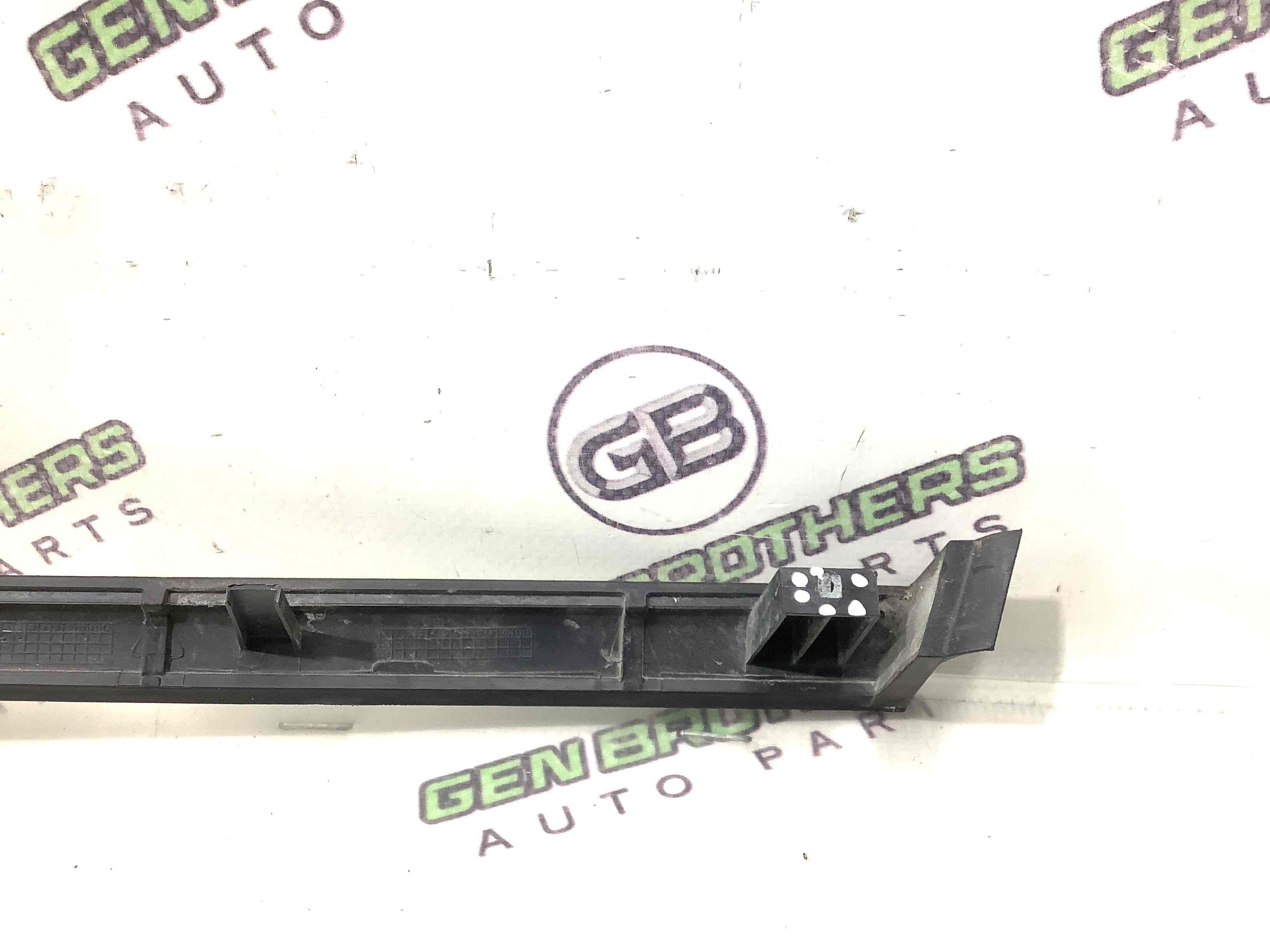 Молдинг крила, грати та зябра крила