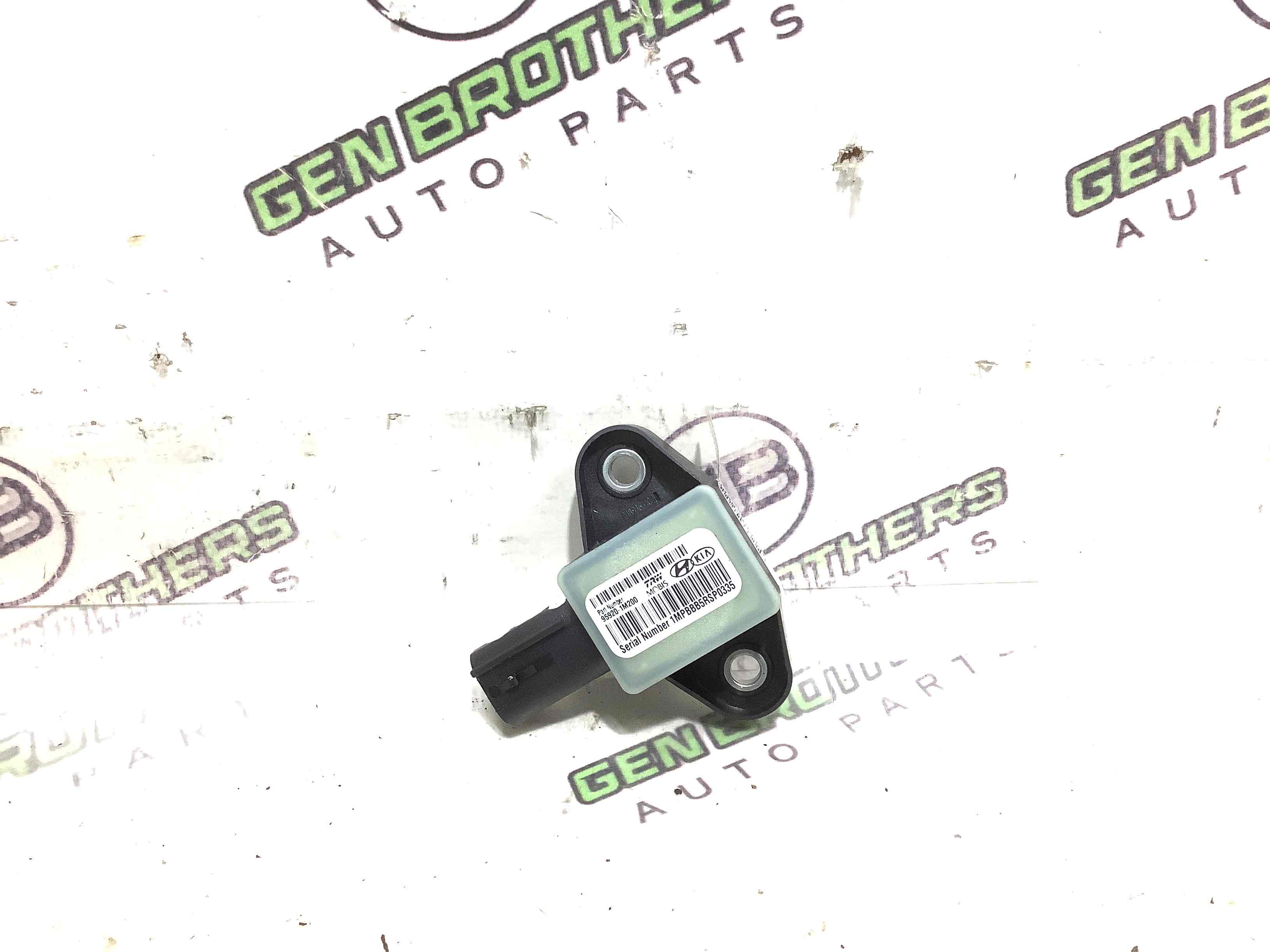 Датчик удара Airbag боковой