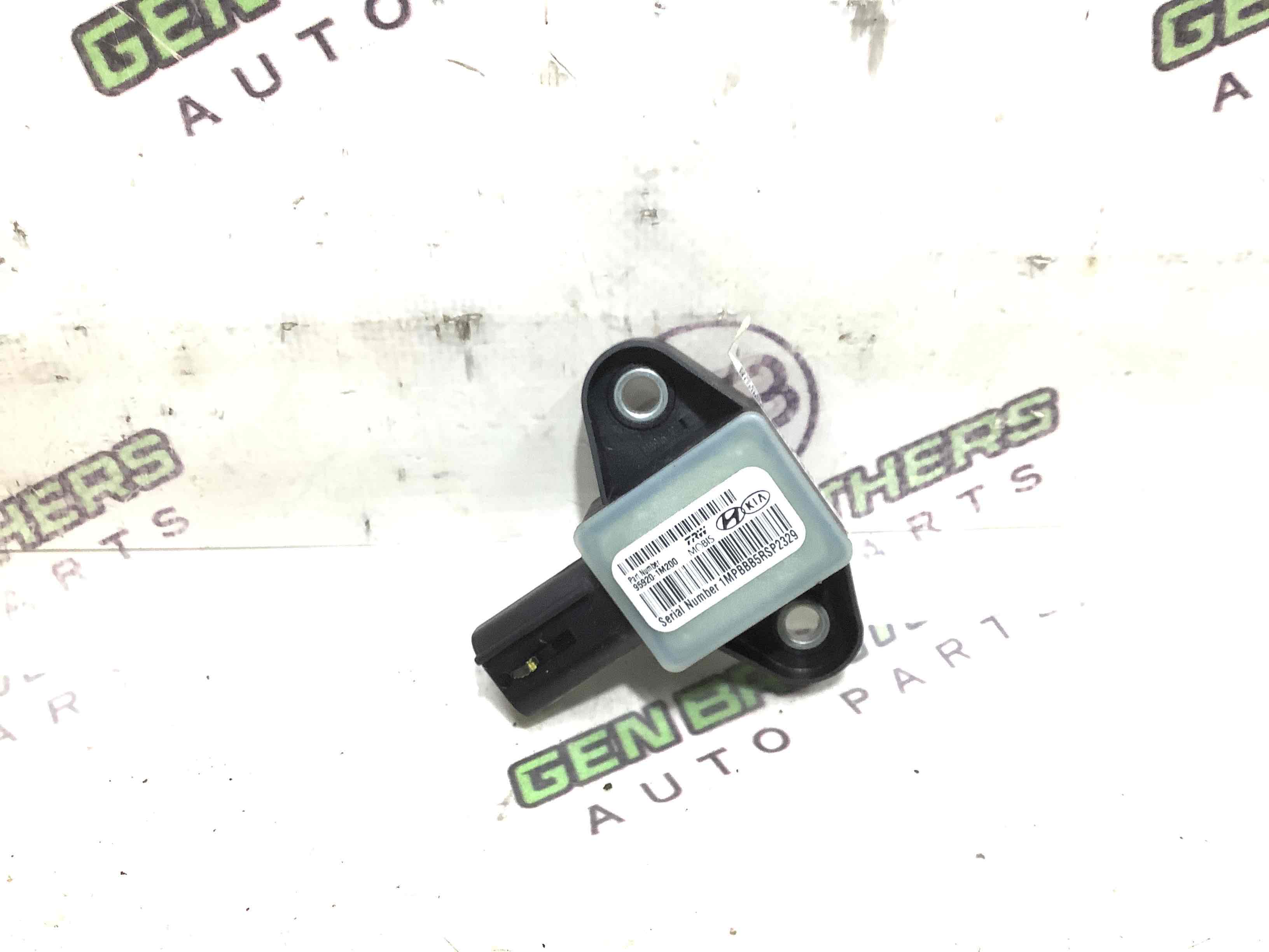 Датчик удара Airbag боковой