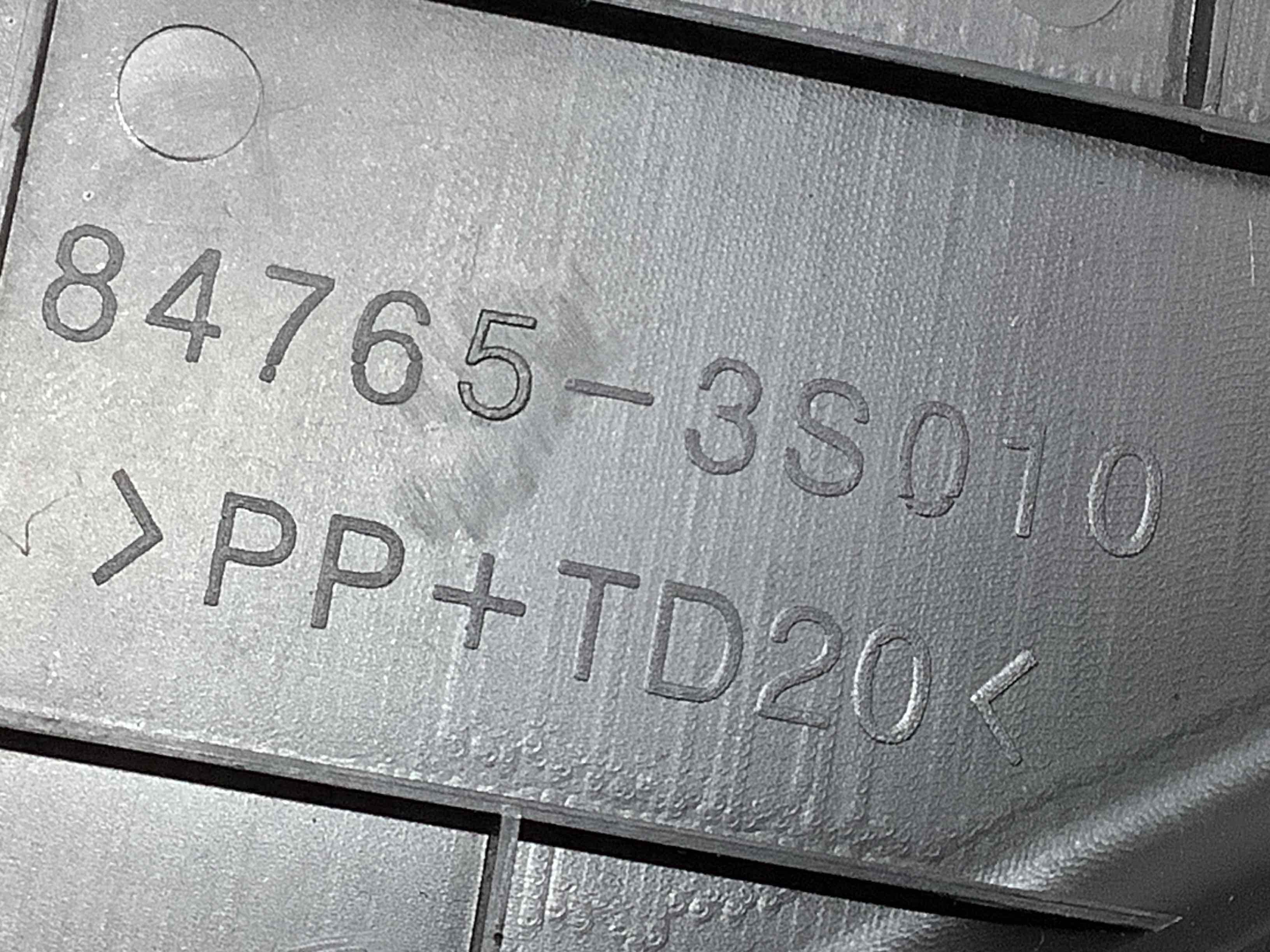 Обшивка приборной панели торпедо