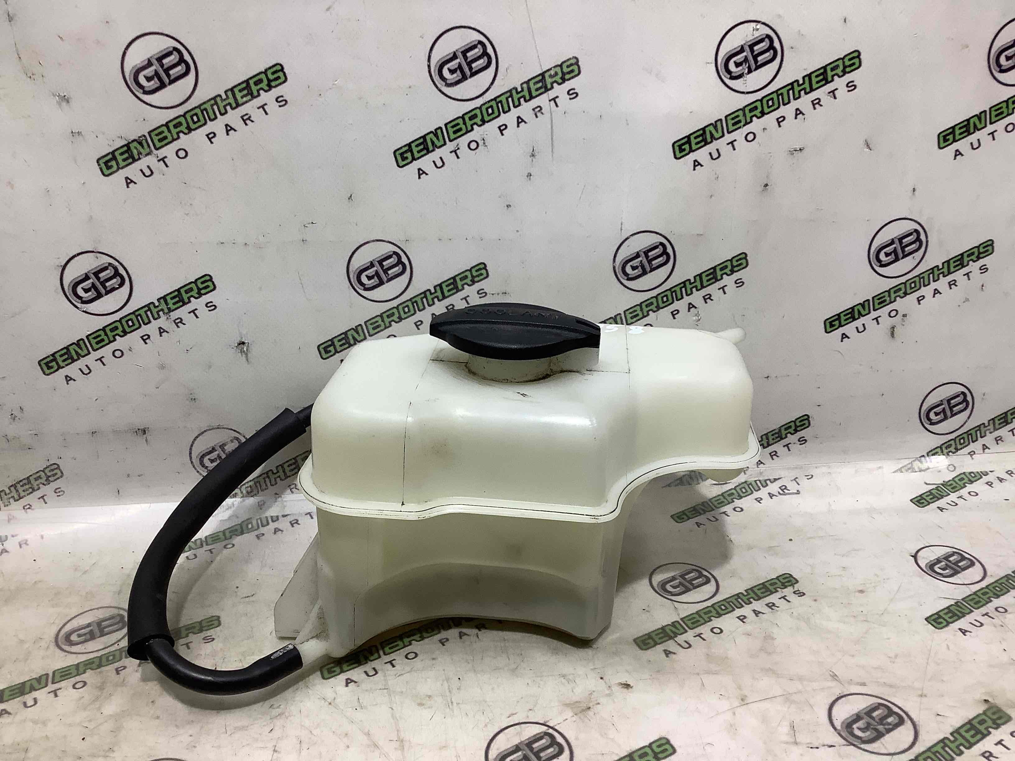 Расширительный бачок охлаждения