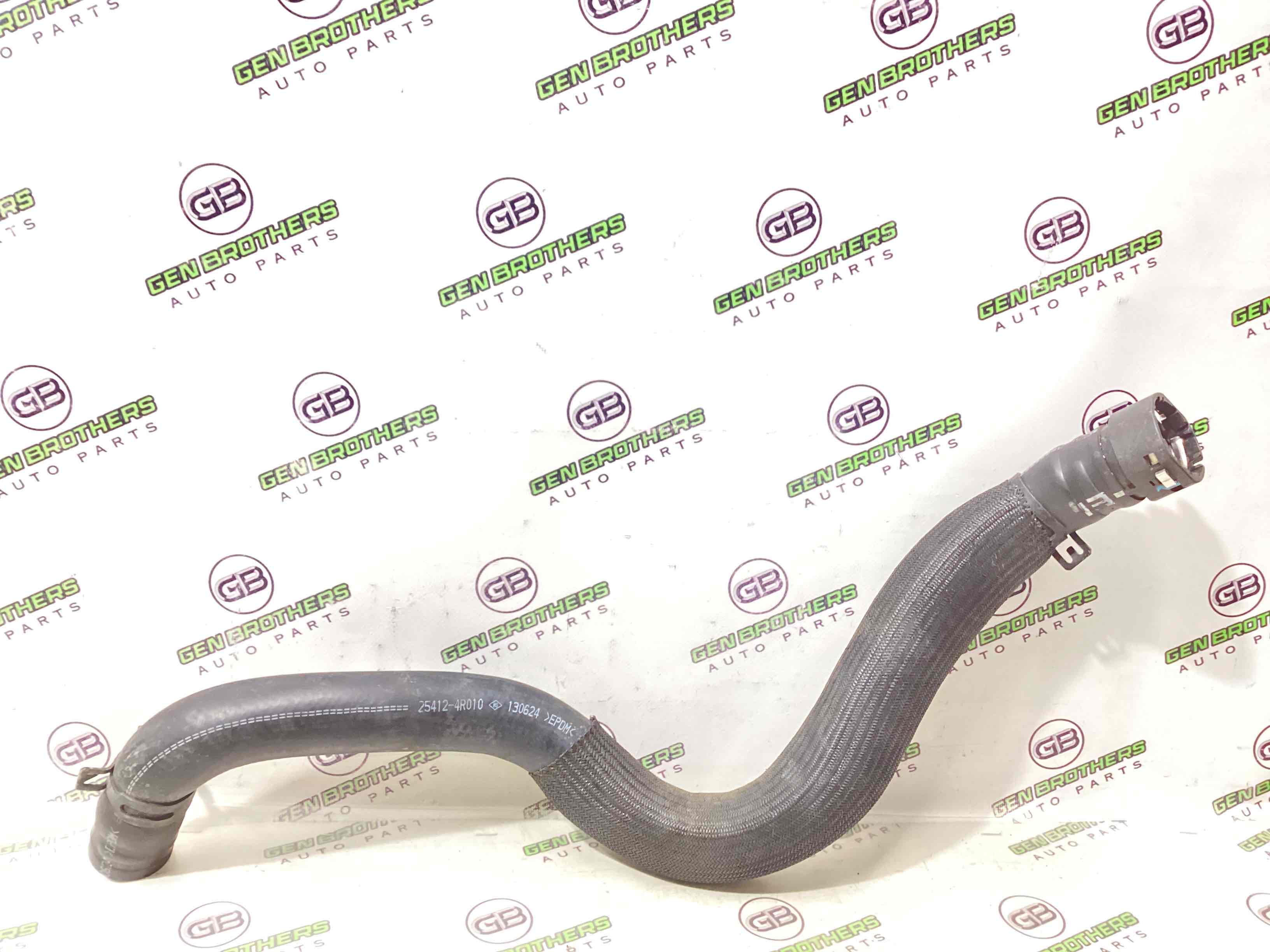 Патрубок радиаторов