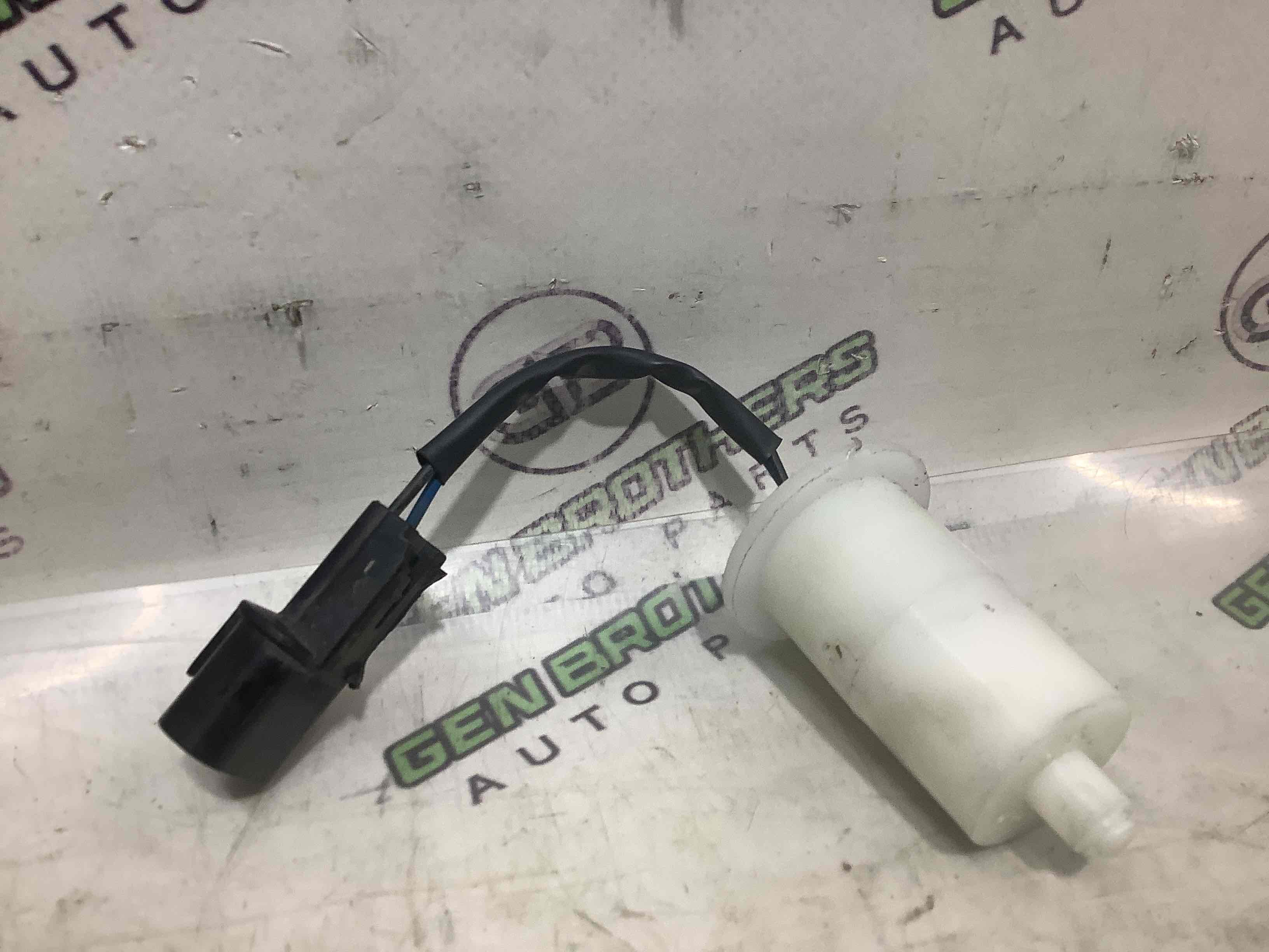 Датчик уровня бачка омывателя