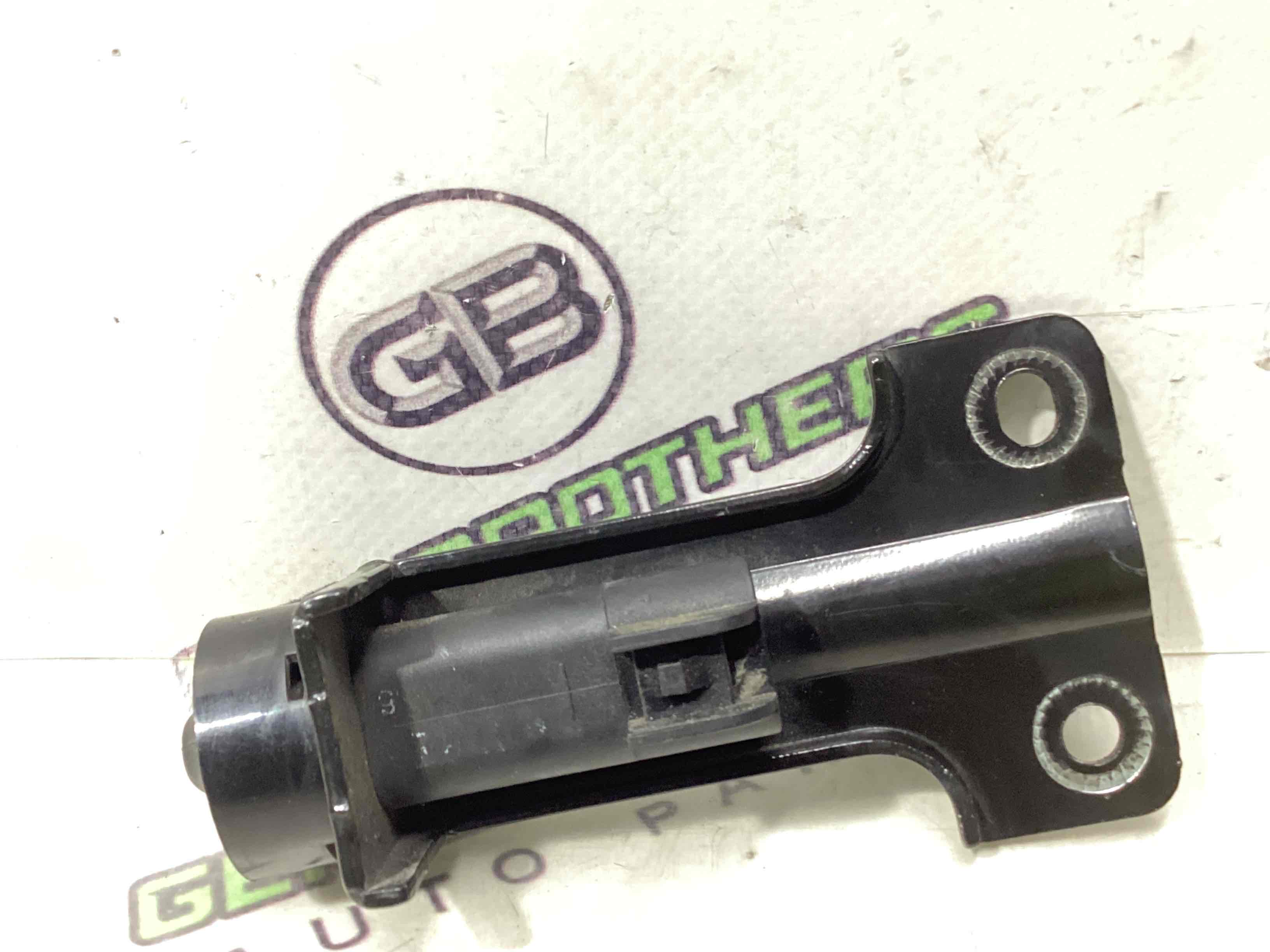 Датчик открытия капота