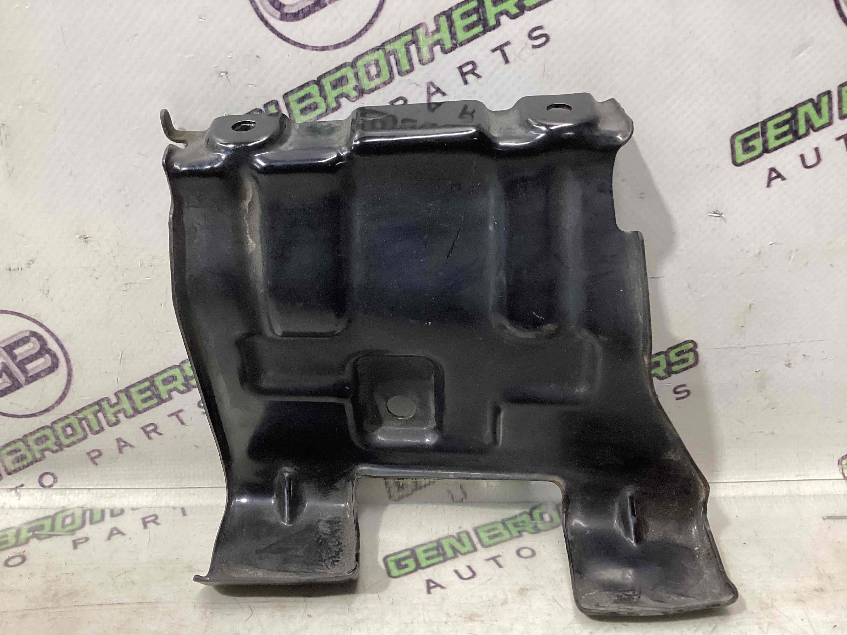 Опора радиатора, крепеж, кронштейн, уплотнитель радиатора