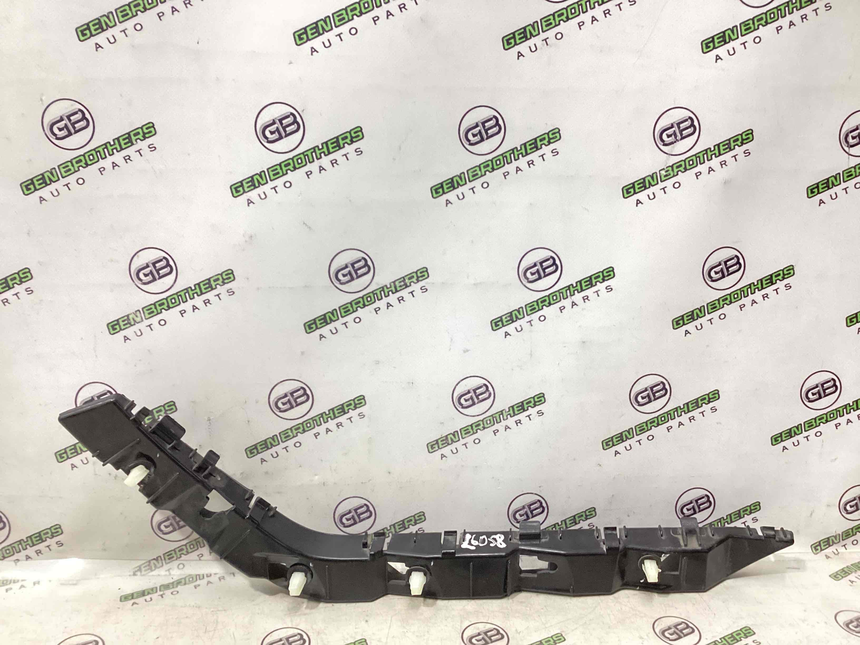 Крепление заднего бампера левое