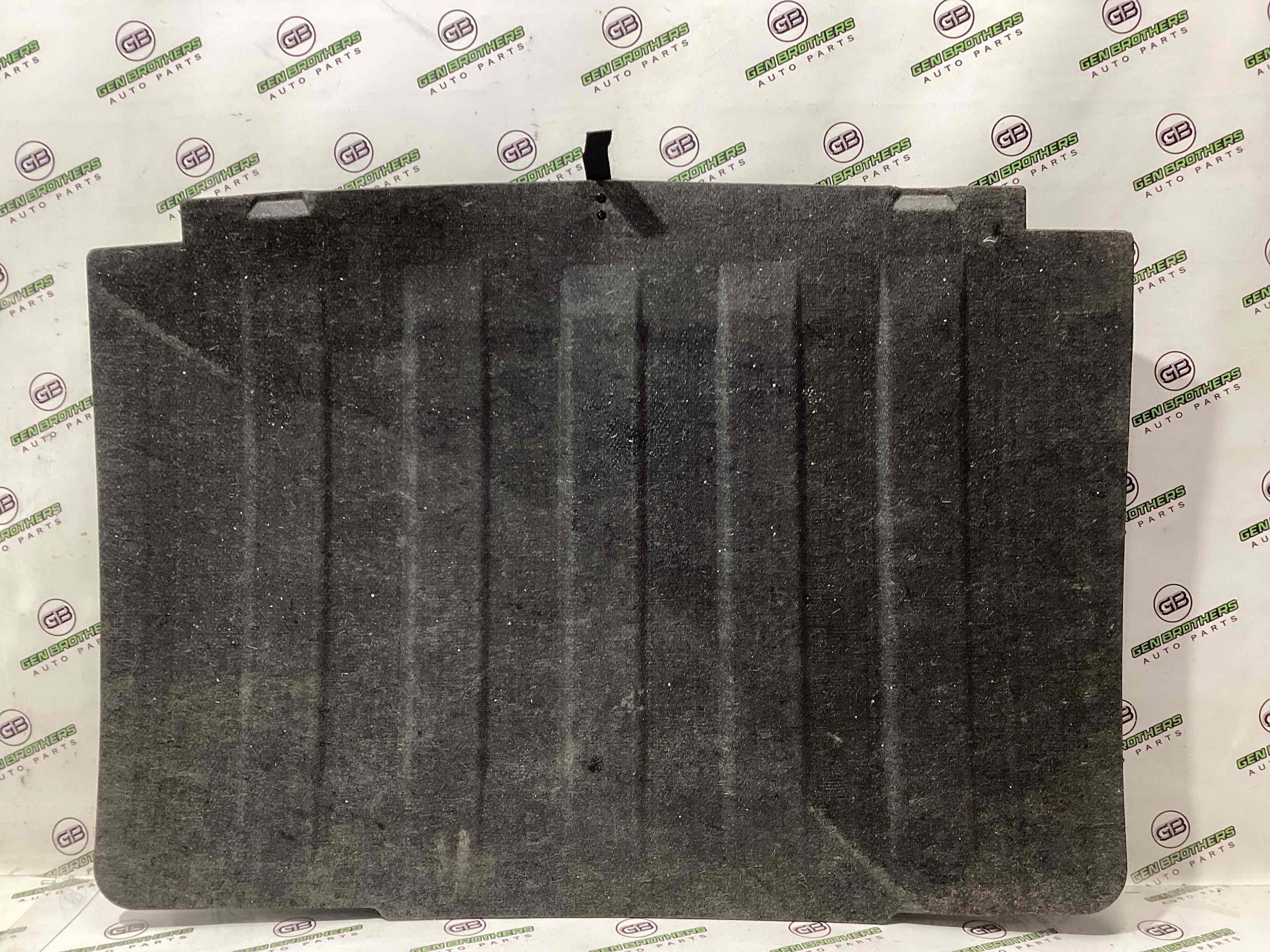 Напольное покрытие багажника, полка багажника