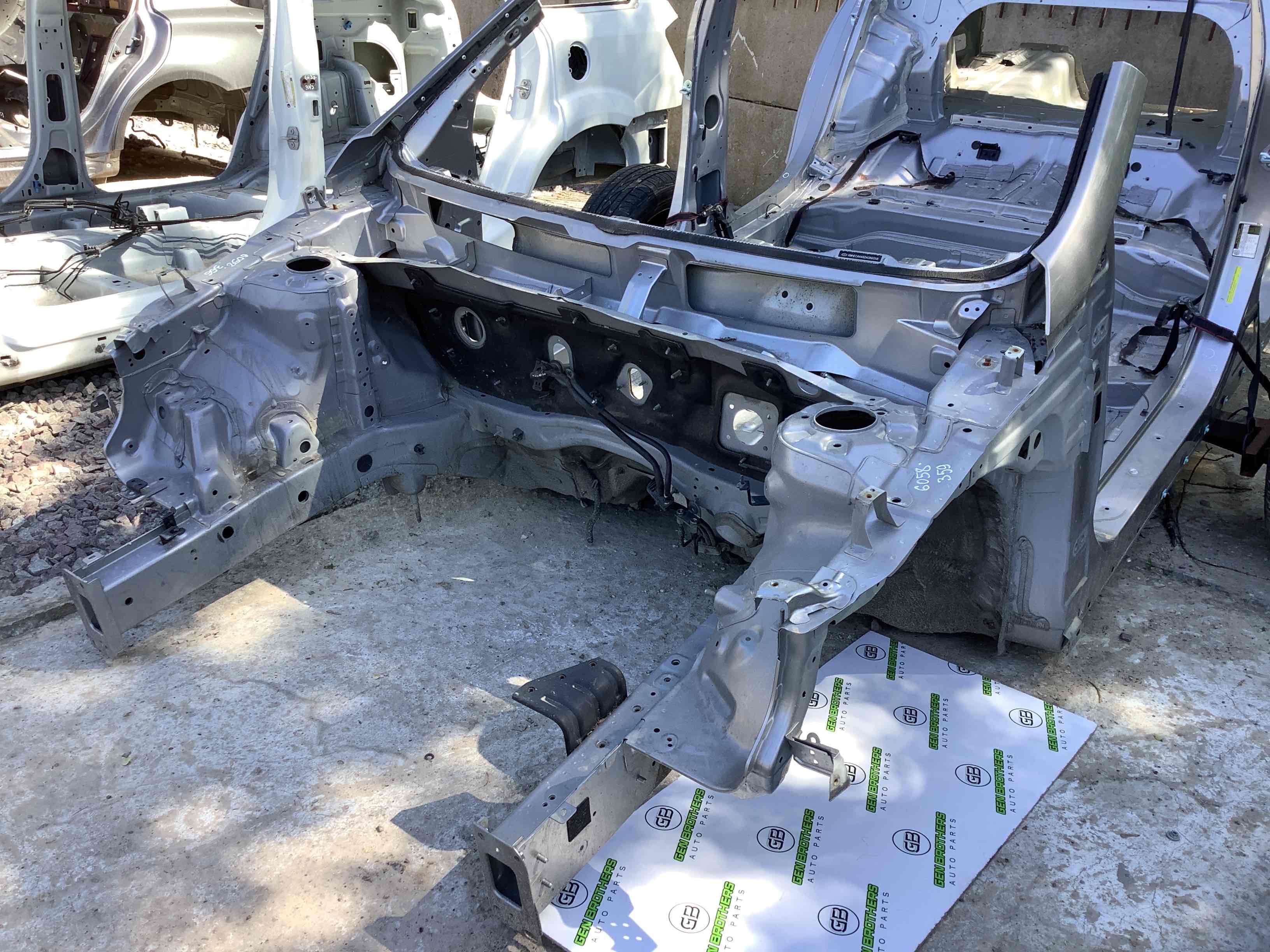 Четверть передняя левая