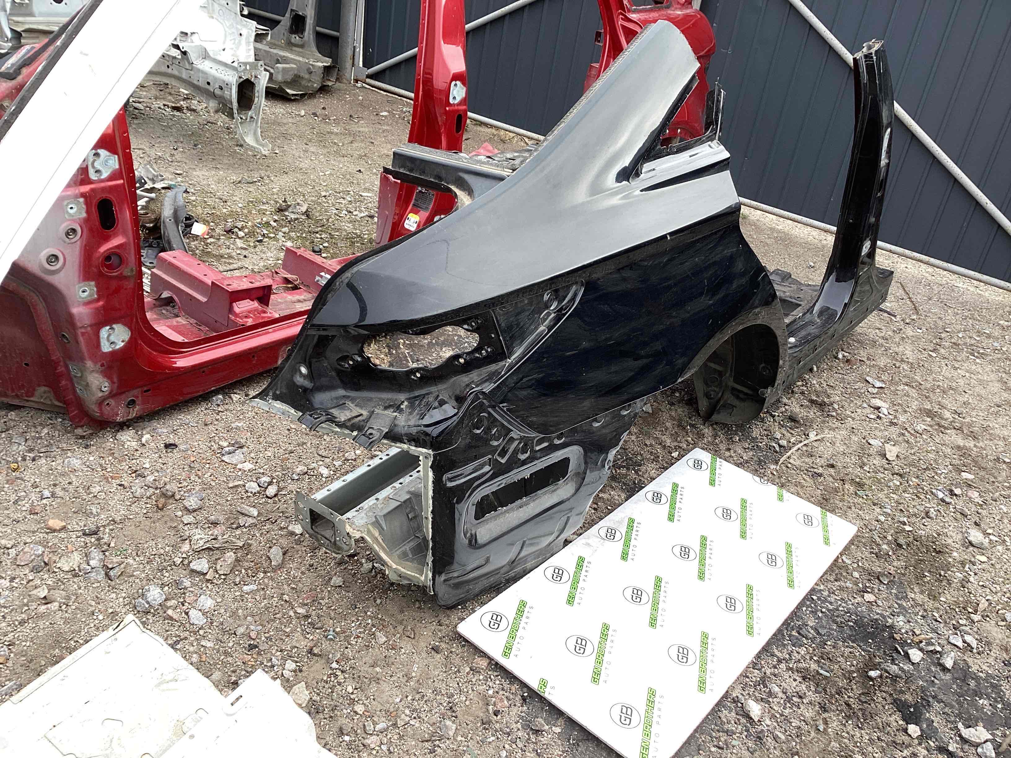 Четверть задняя правая