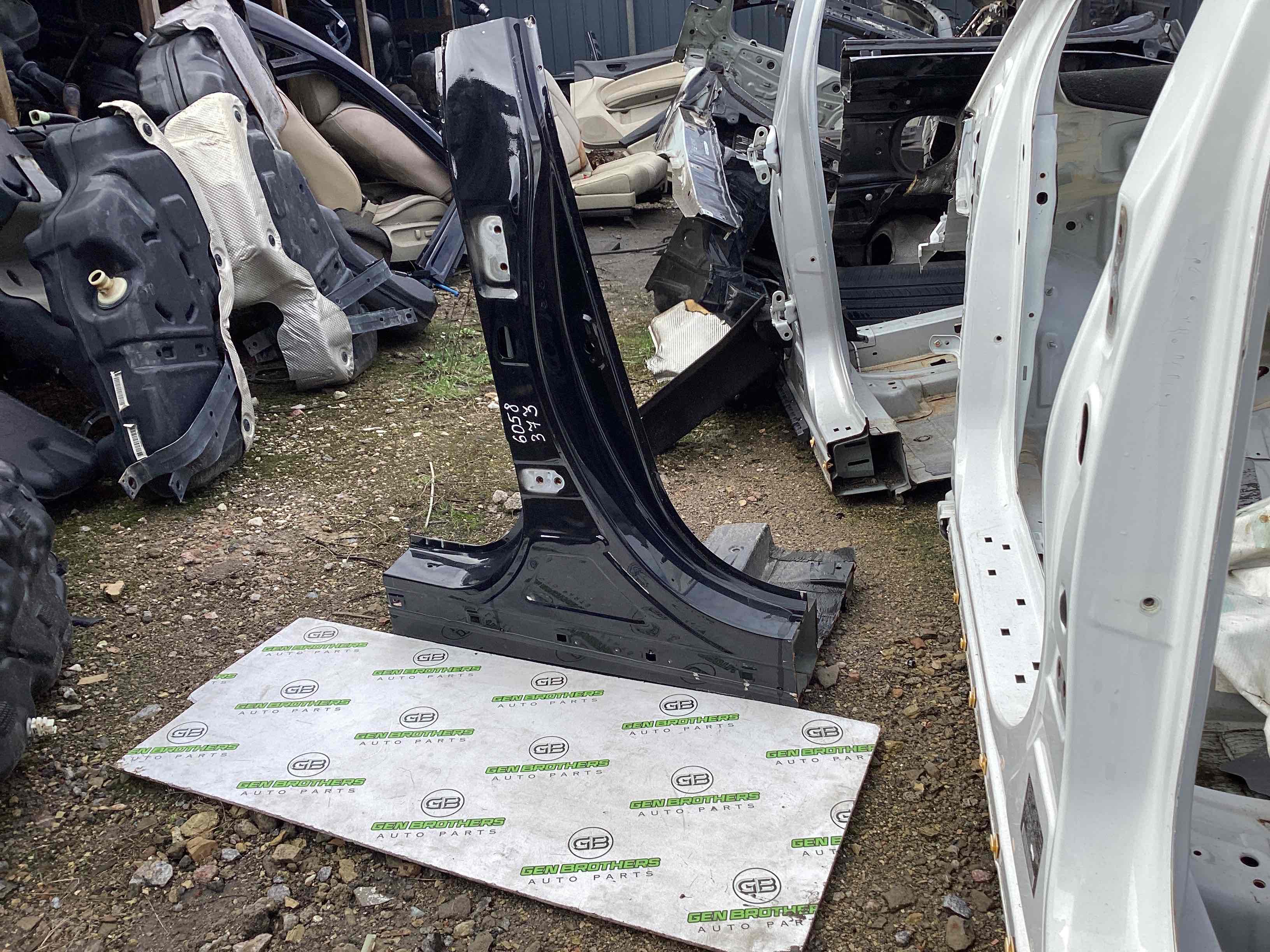 Стойки кузова и пороги