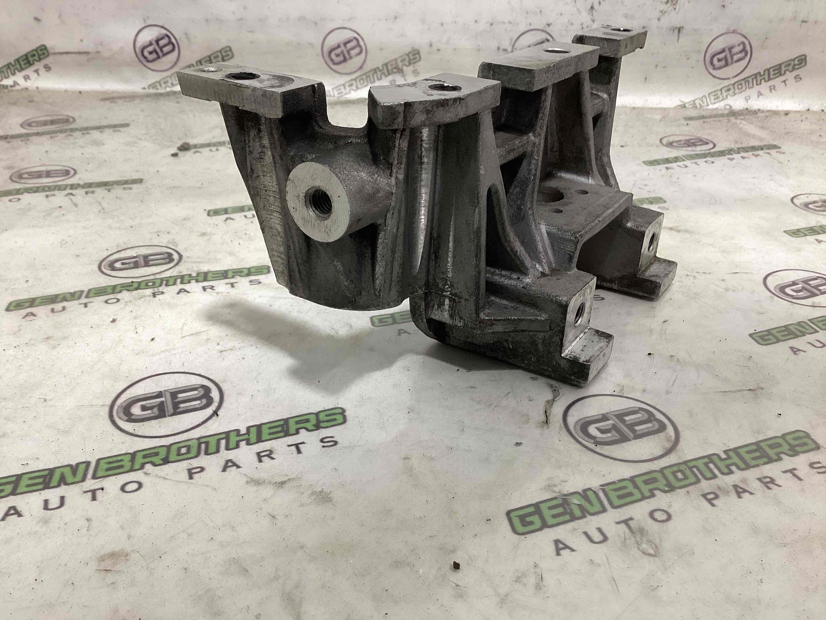 Крепление, кронштейн