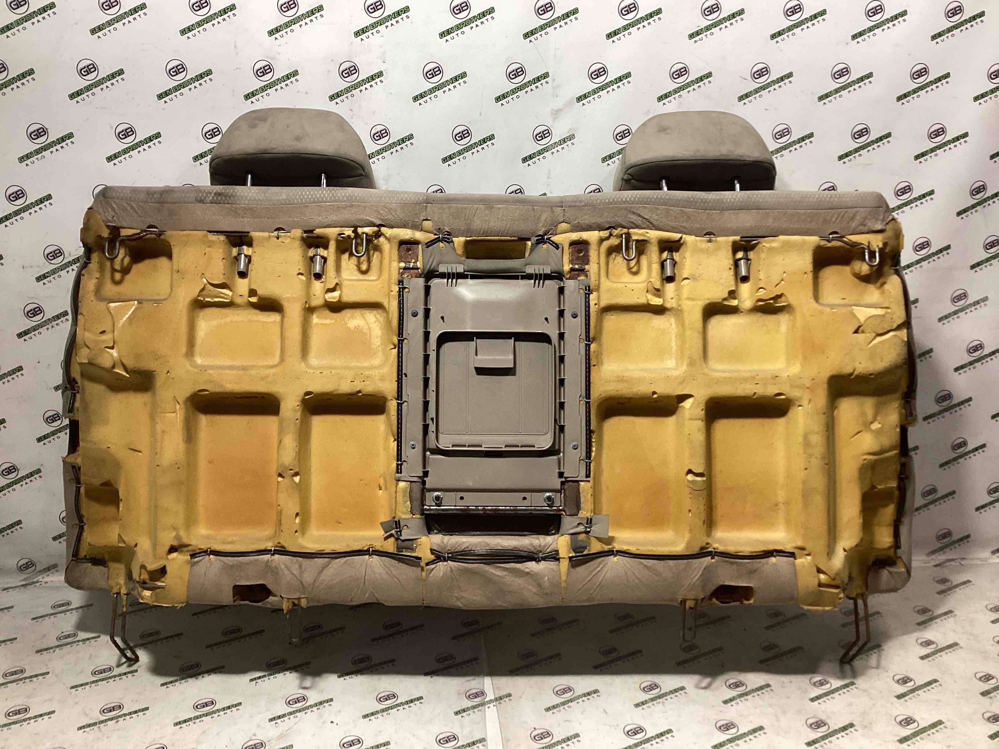 Задний ряд сидений