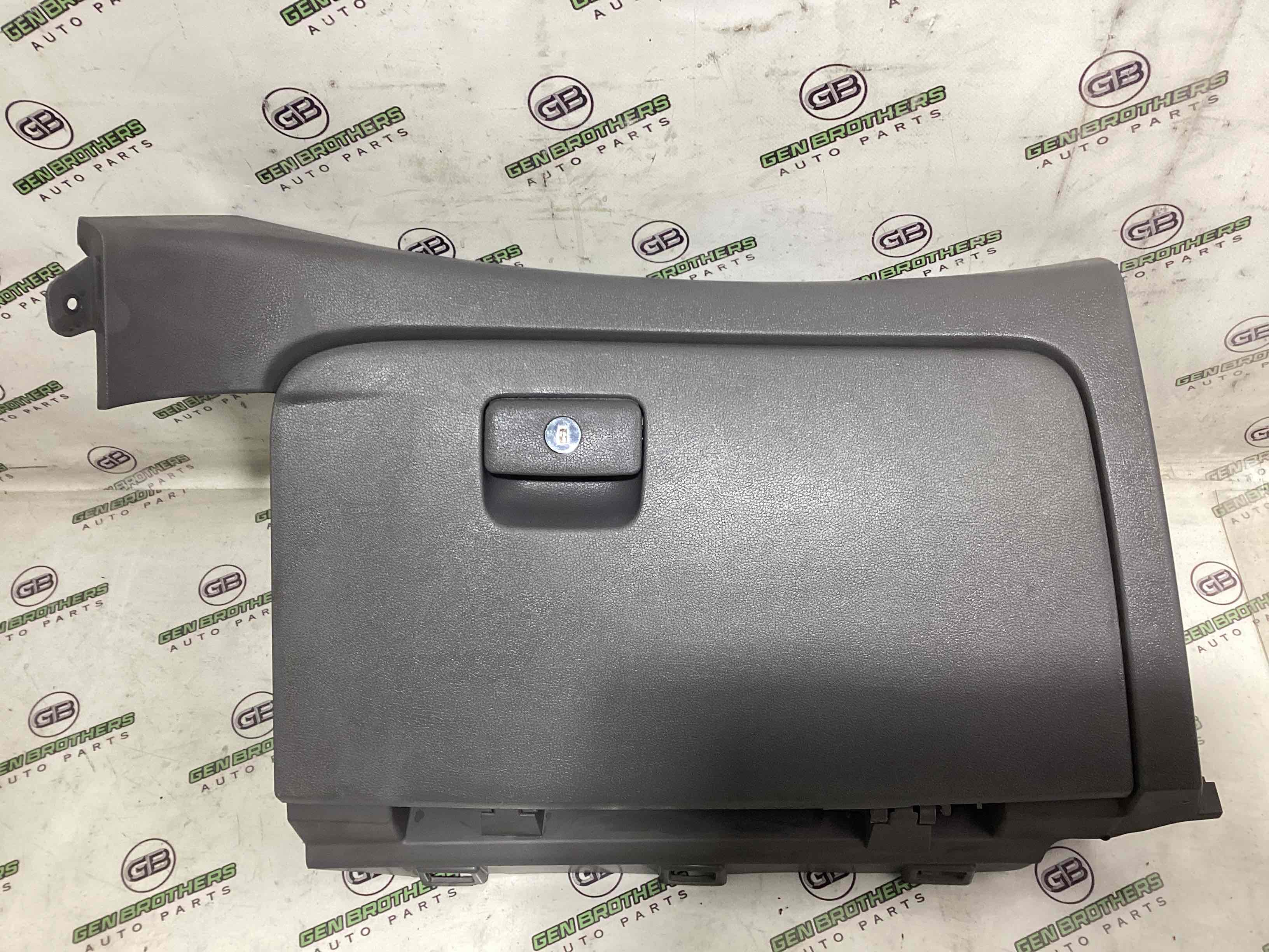 Бардачок замок бардачка, подстаканник, ящик