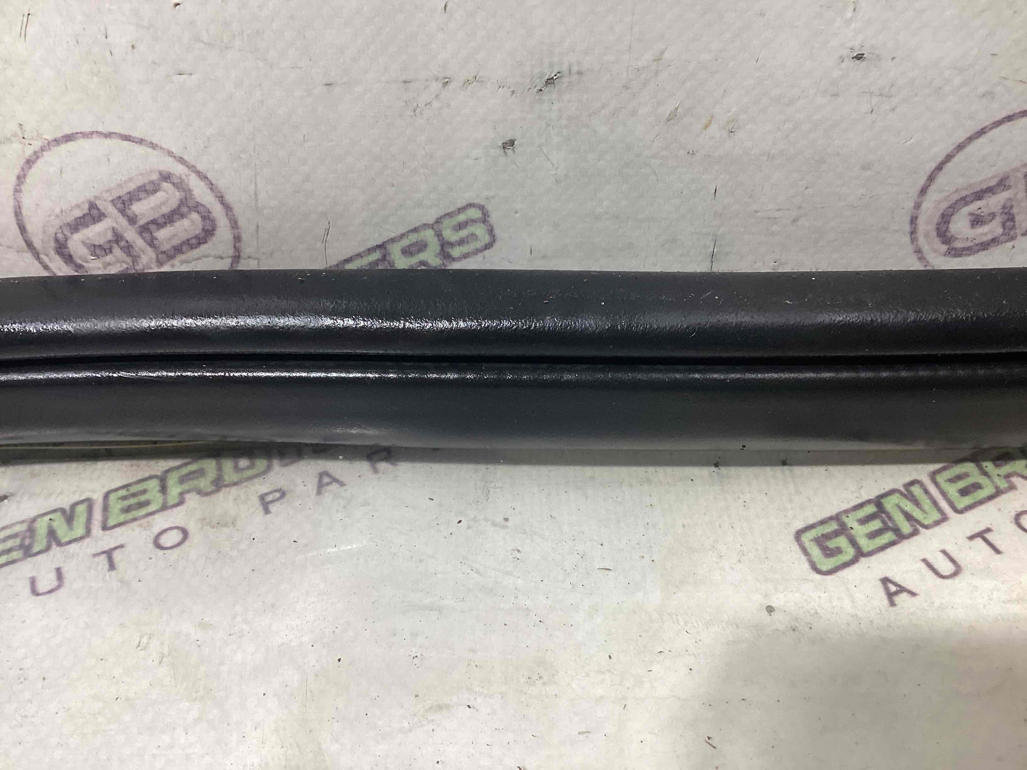 Уплотнитель стекла, двери